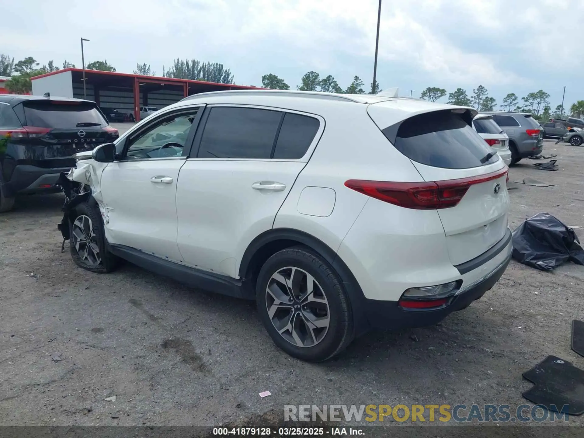3 fotografías del automóvil dañado KNDPN3AC5M7856515 KIA SPORTAGE 2021