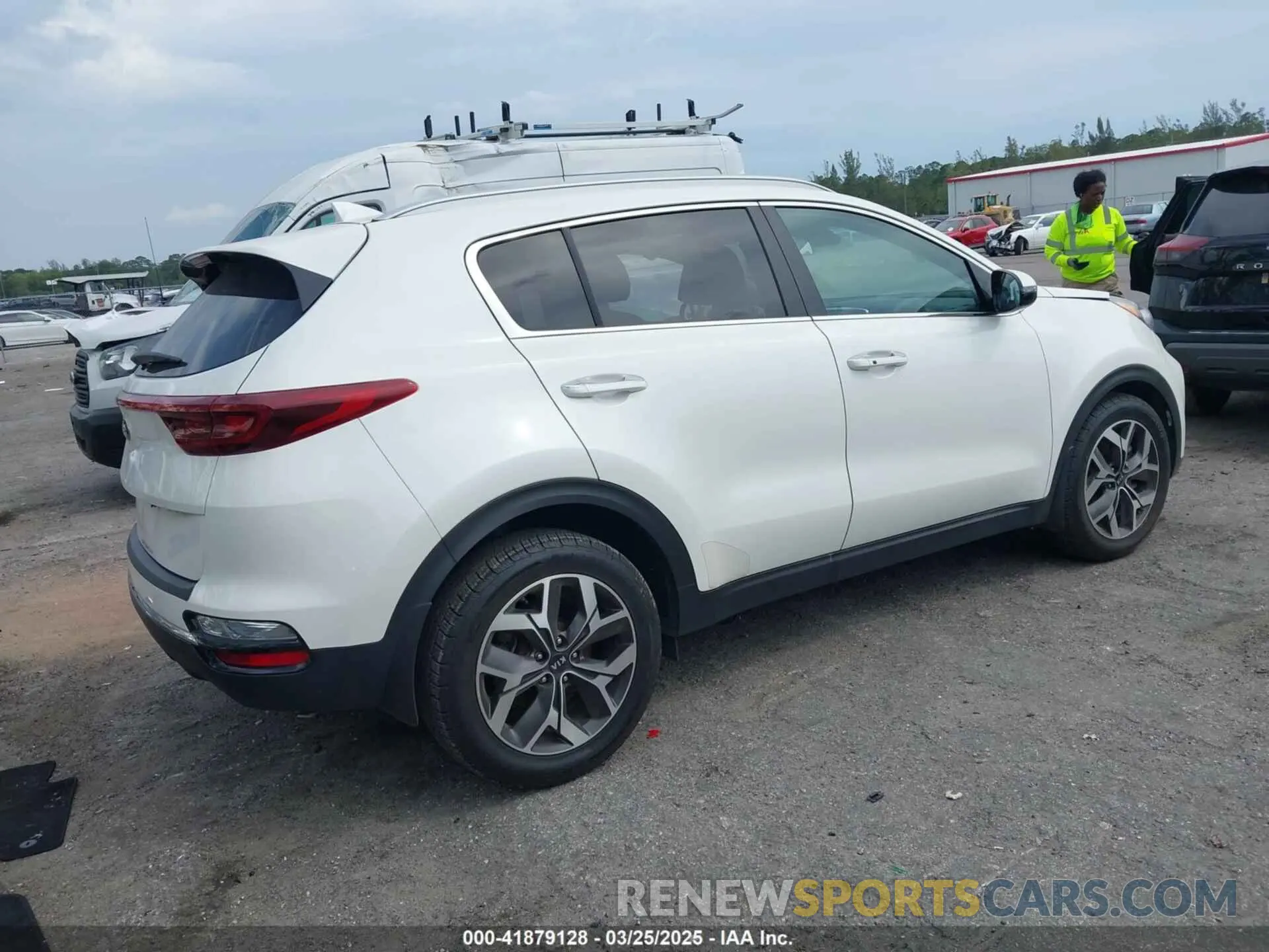 4 fotografías del automóvil dañado KNDPN3AC5M7856515 KIA SPORTAGE 2021