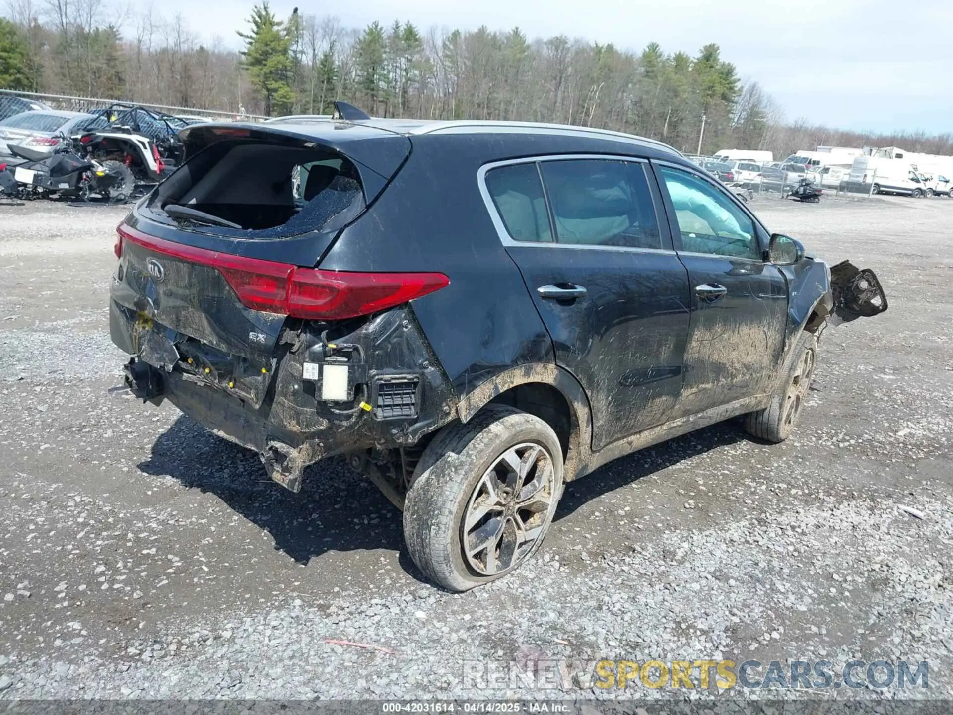 4 fotografías del automóvil dañado KNDPNCAC7M7911398 KIA SPORTAGE 2021