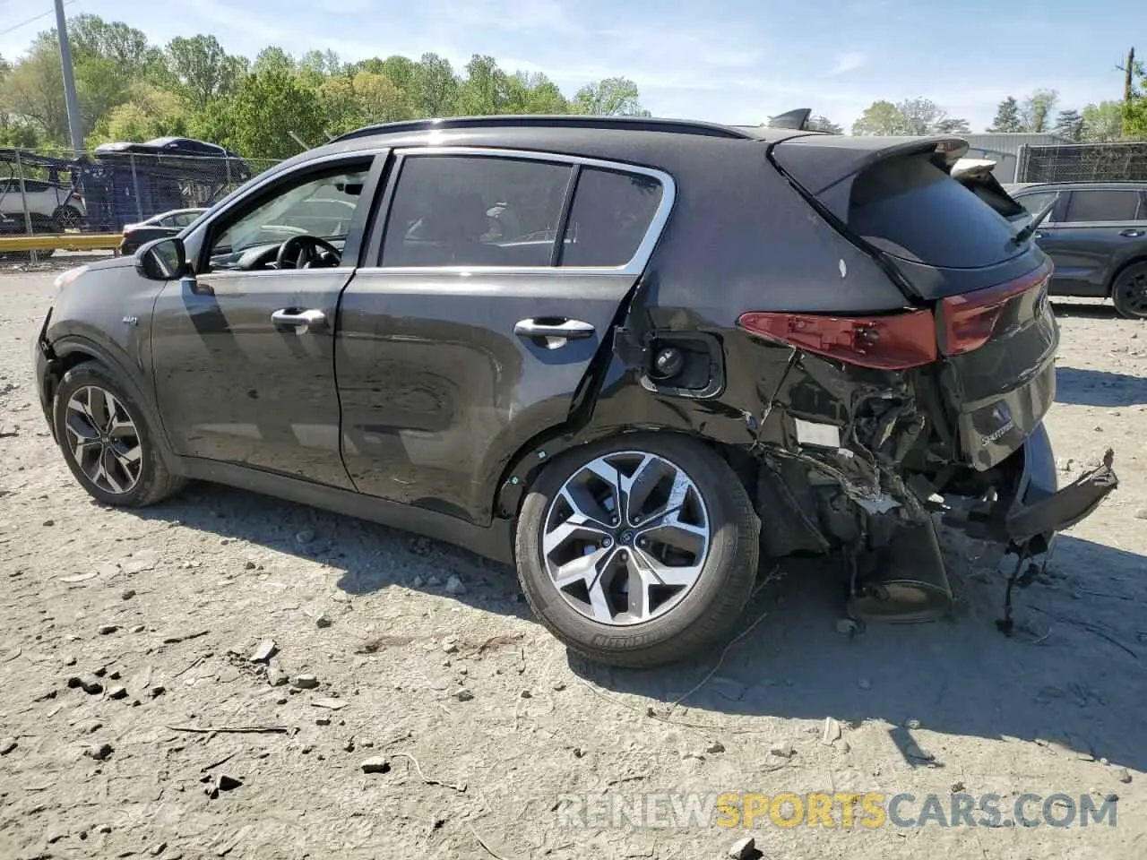 2 fotografías del automóvil dañado KNDPNCAC9M7936755 KIA SPORTAGE 2021