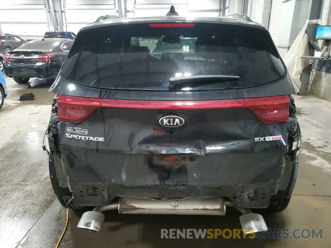 6 fotografías del automóvil dañado KNDPRCA68M7875445 KIA SPORTAGE 2021