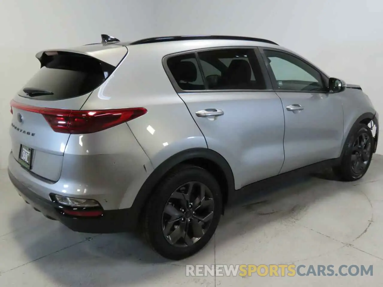 3 fotografías del automóvil dañado KNDP63AC0N7012283 KIA SPORTAGE 2022