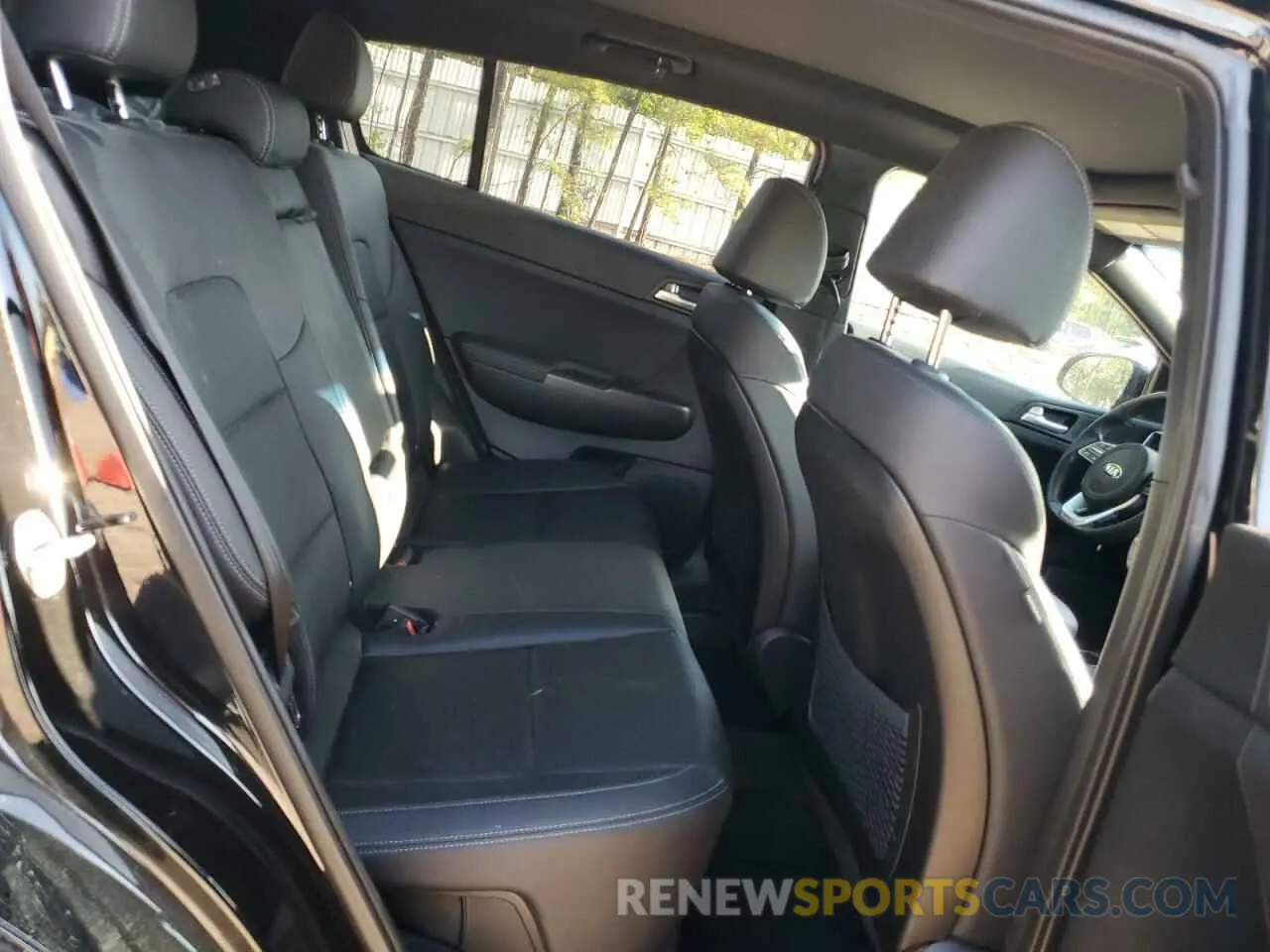 11 fotografías del automóvil dañado KNDP63AC1N7987438 KIA SPORTAGE 2022