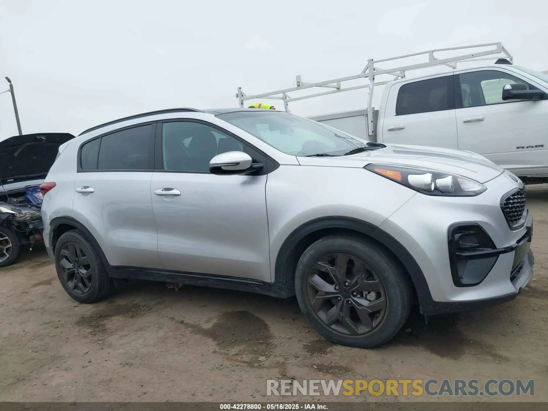 12 fotografías del automóvil dañado KNDP63AC7N7984138 KIA SPORTAGE 2022