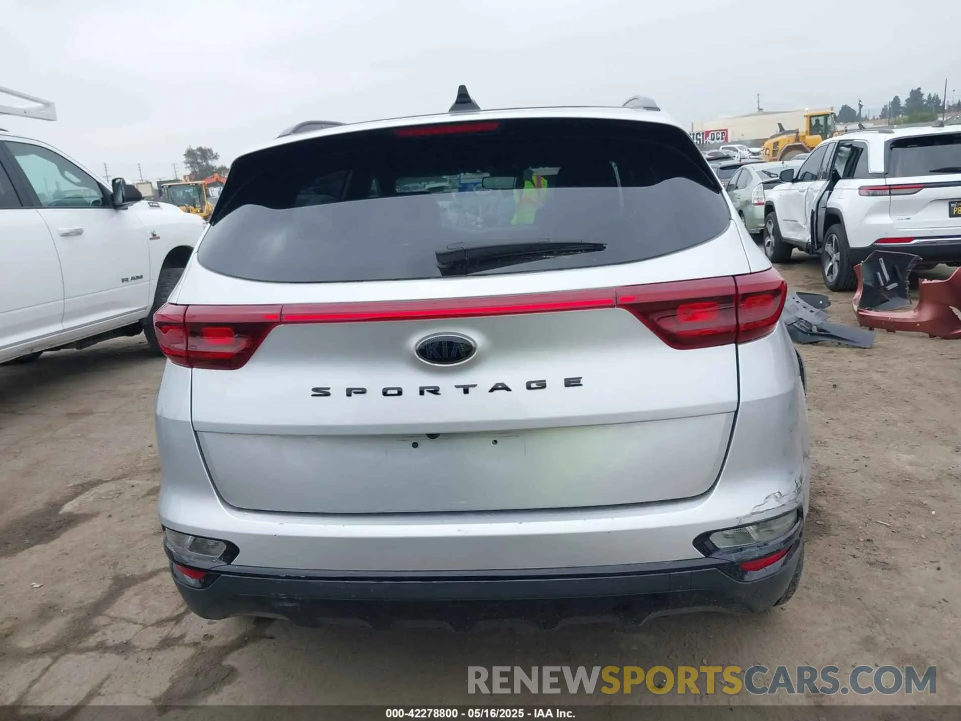 15 fotografías del automóvil dañado KNDP63AC7N7984138 KIA SPORTAGE 2022