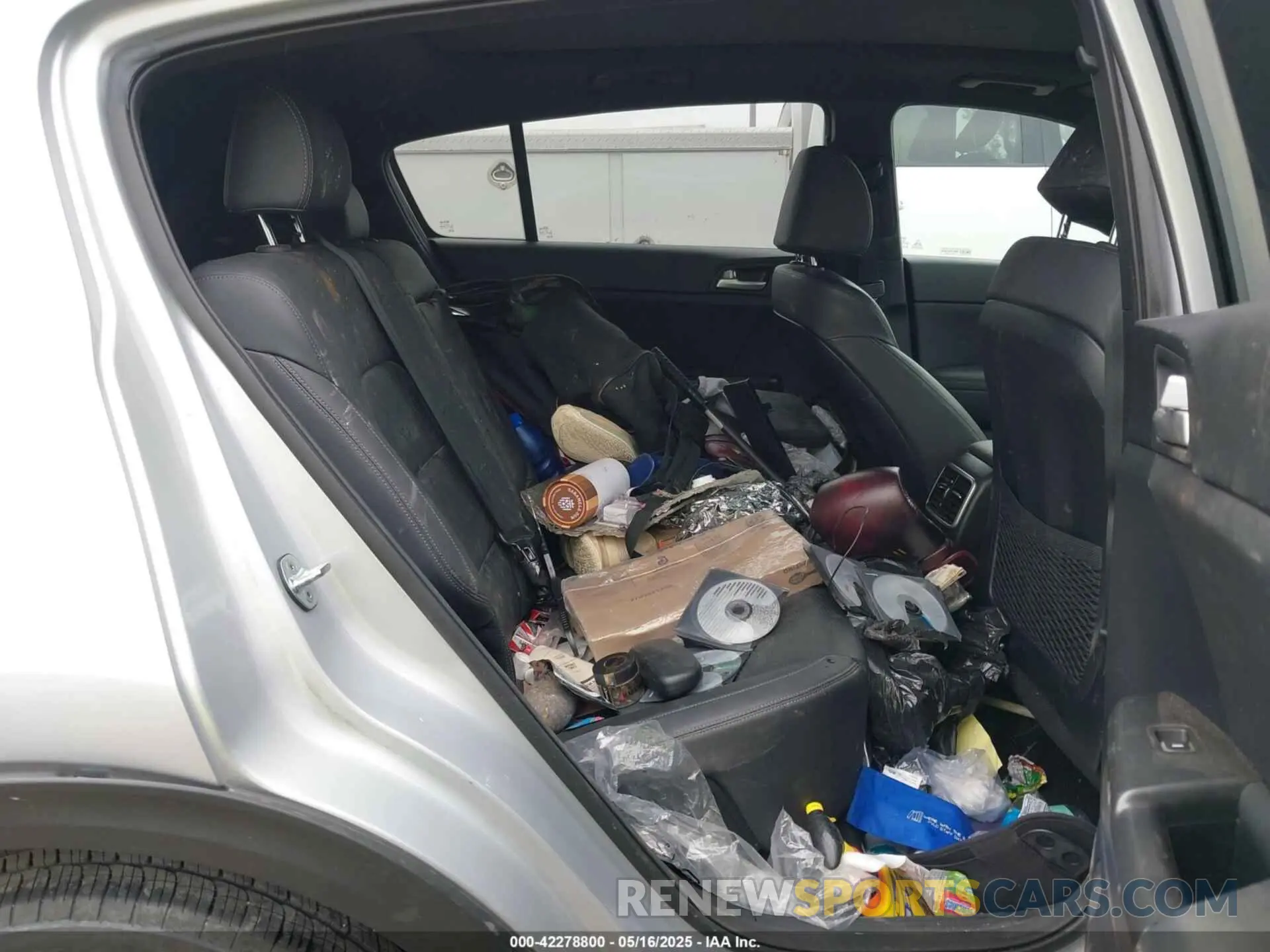 8 fotografías del automóvil dañado KNDP63AC7N7984138 KIA SPORTAGE 2022