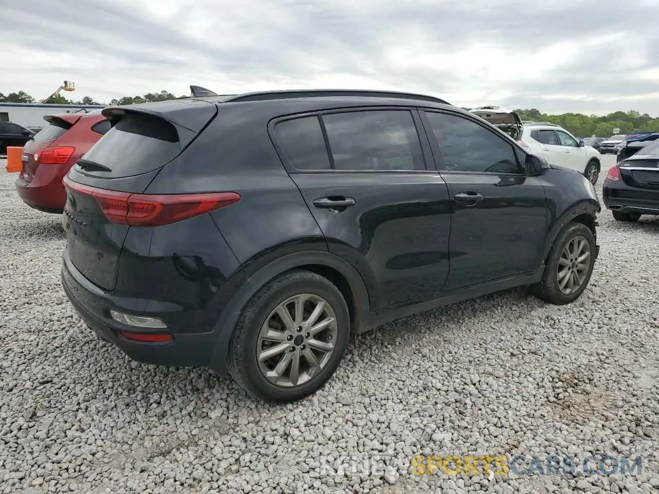 3 fotografías del automóvil dañado KNDP63ACXN7008466 KIA SPORTAGE 2022