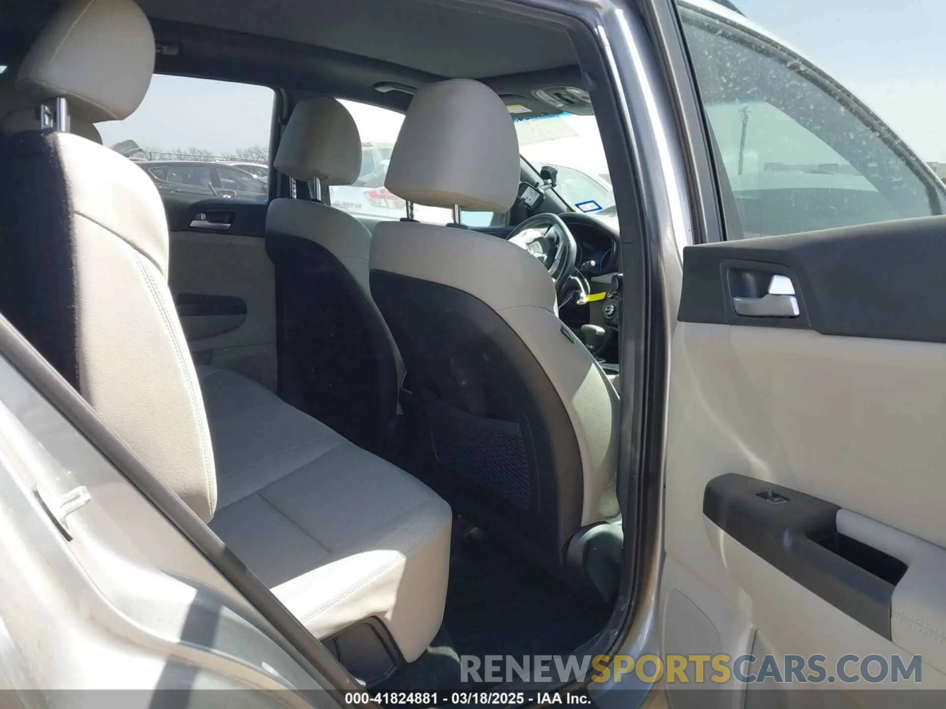 8 fotografías del automóvil dañado KNDP63ACXN7960139 KIA SPORTAGE 2022