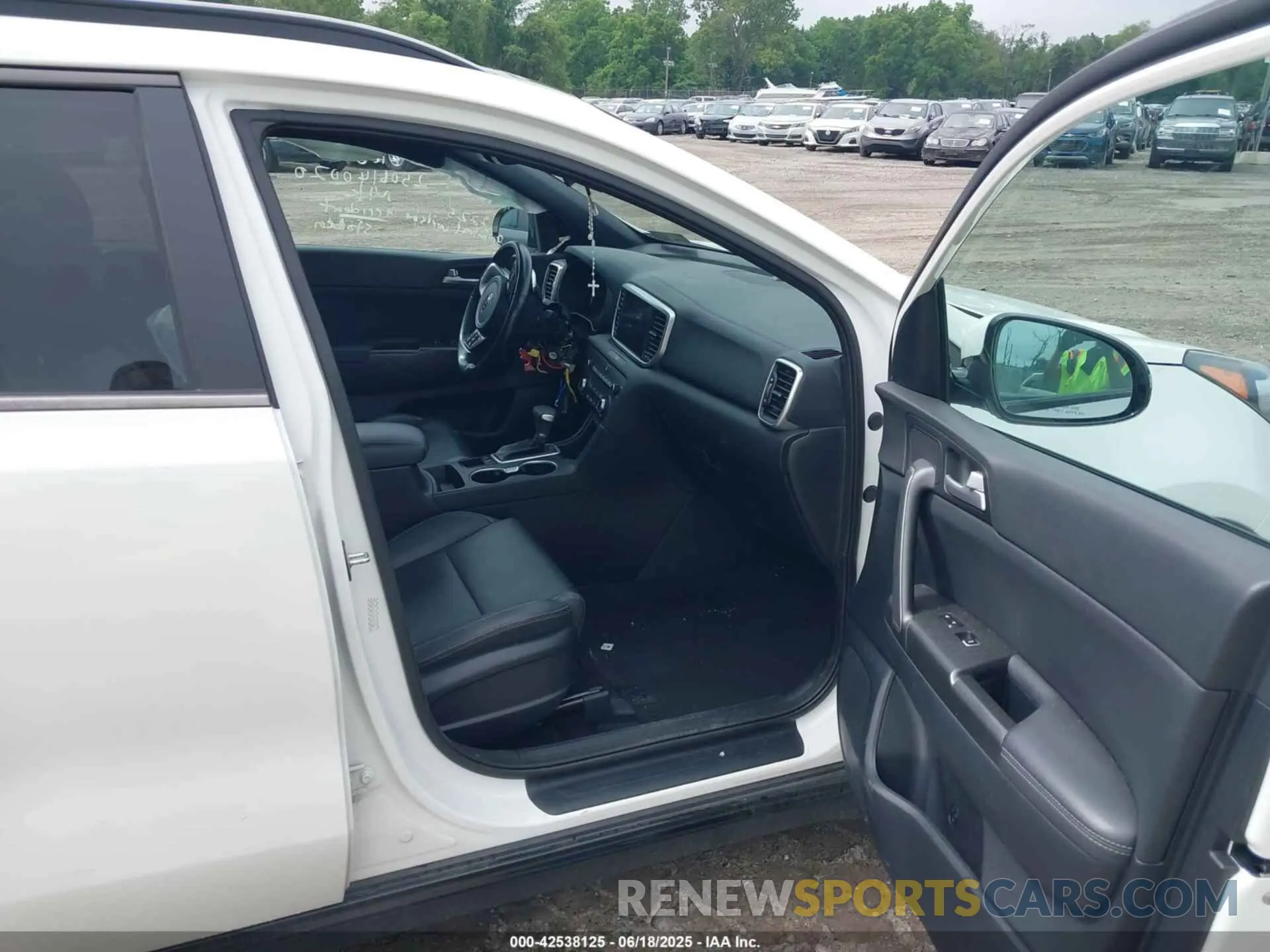 5 fotografías del automóvil dañado KNDP6CAC1N7017380 KIA SPORTAGE 2022