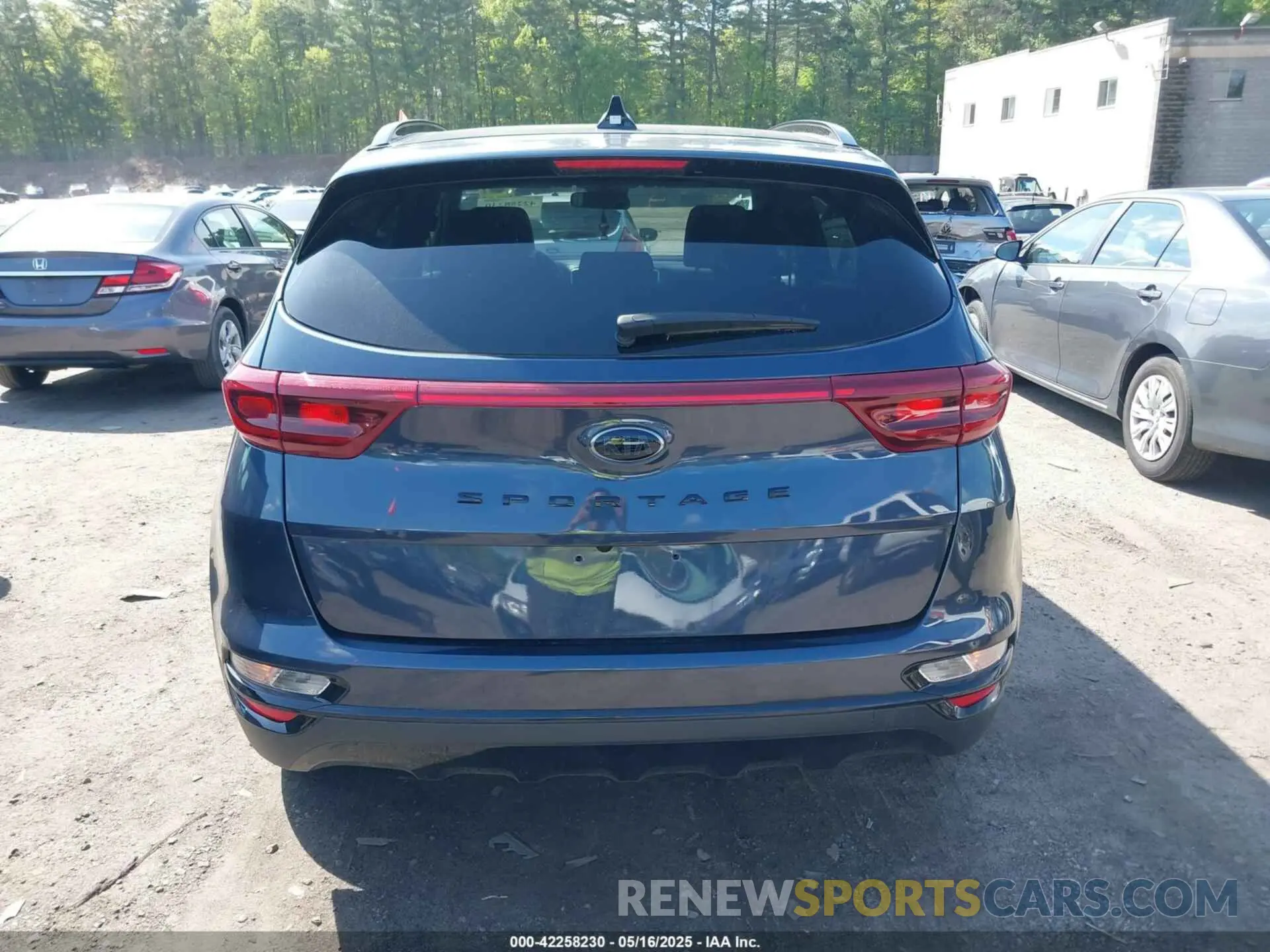 16 fotografías del automóvil dañado KNDP6CAC4N7002954 KIA SPORTAGE 2022
