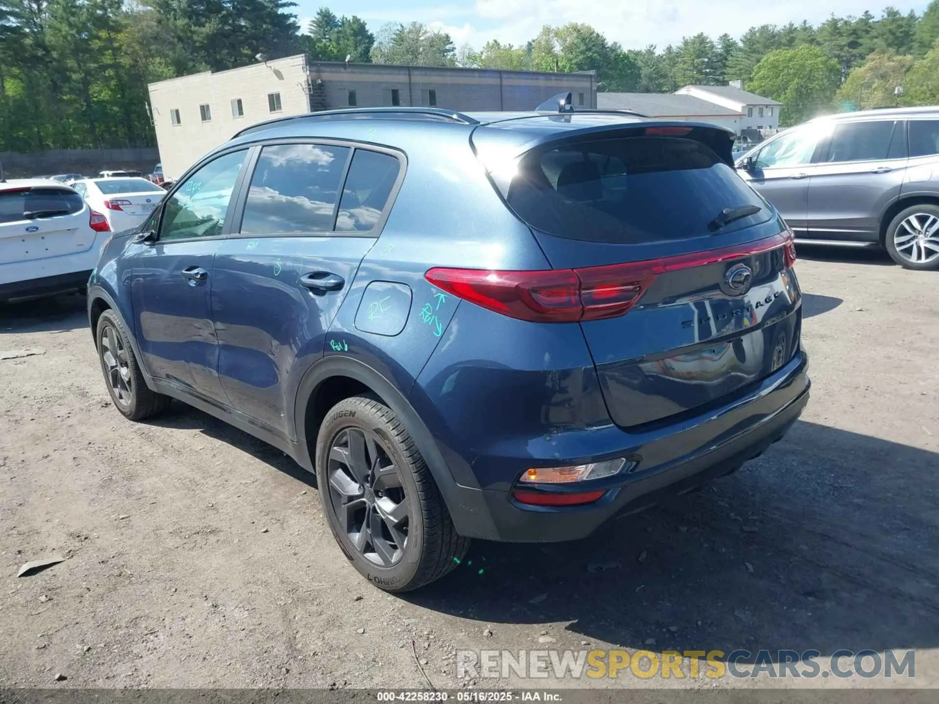 3 fotografías del automóvil dañado KNDP6CAC4N7002954 KIA SPORTAGE 2022