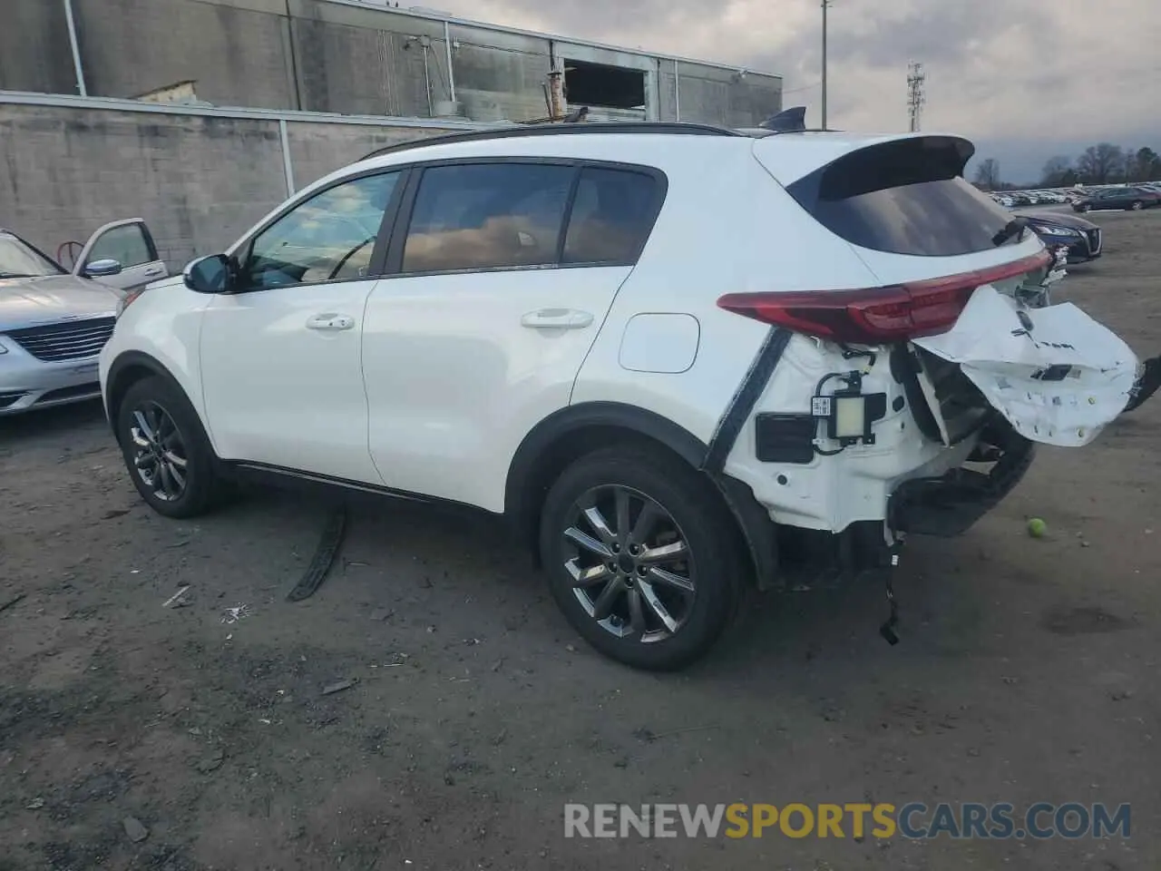 2 fotografías del automóvil dañado KNDP6CAC4N7024520 KIA SPORTAGE 2022