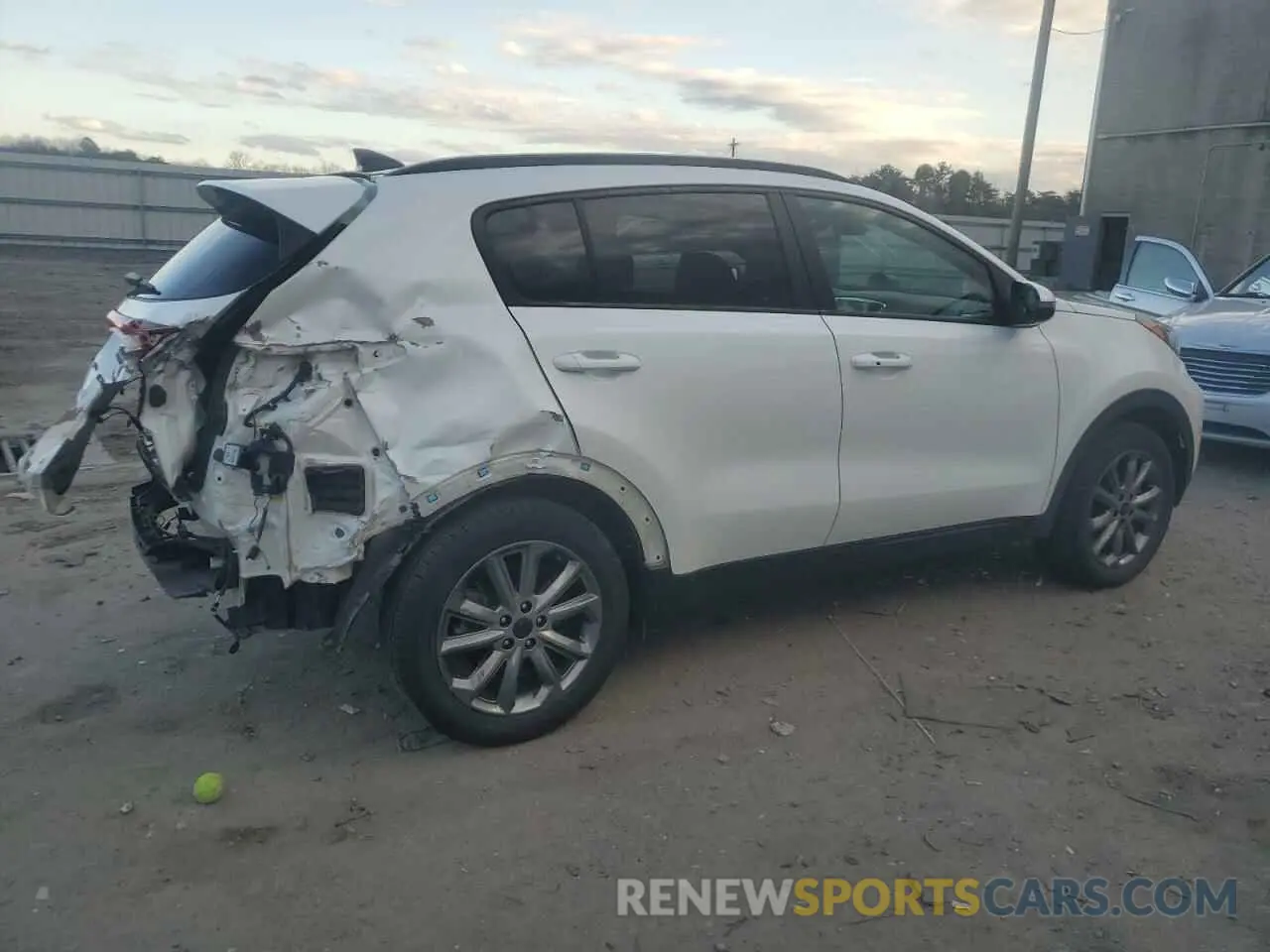 3 fotografías del automóvil dañado KNDP6CAC4N7024520 KIA SPORTAGE 2022