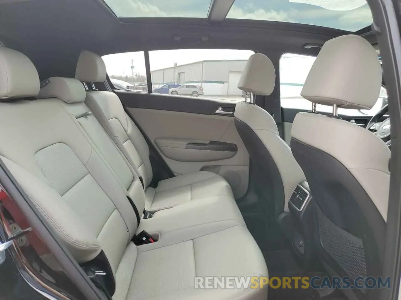 11 fotografías del automóvil dañado KNDP6CAC4N7950190 KIA SPORTAGE 2022