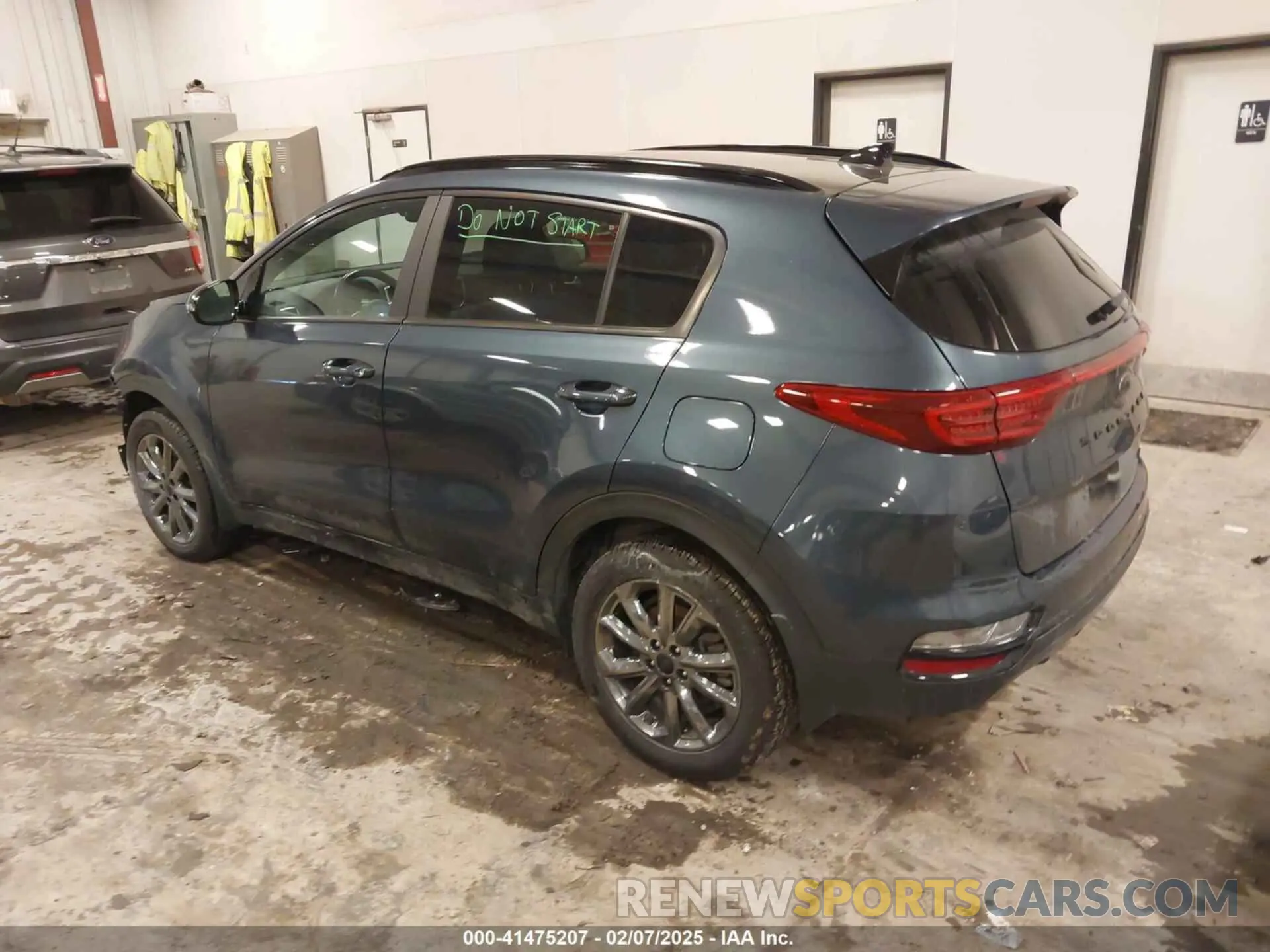 3 fotografías del automóvil dañado KNDP6CAC6N7997754 KIA SPORTAGE 2022