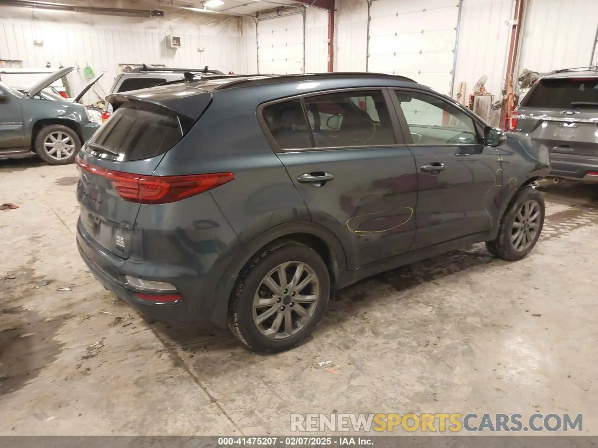 4 fotografías del automóvil dañado KNDP6CAC6N7997754 KIA SPORTAGE 2022