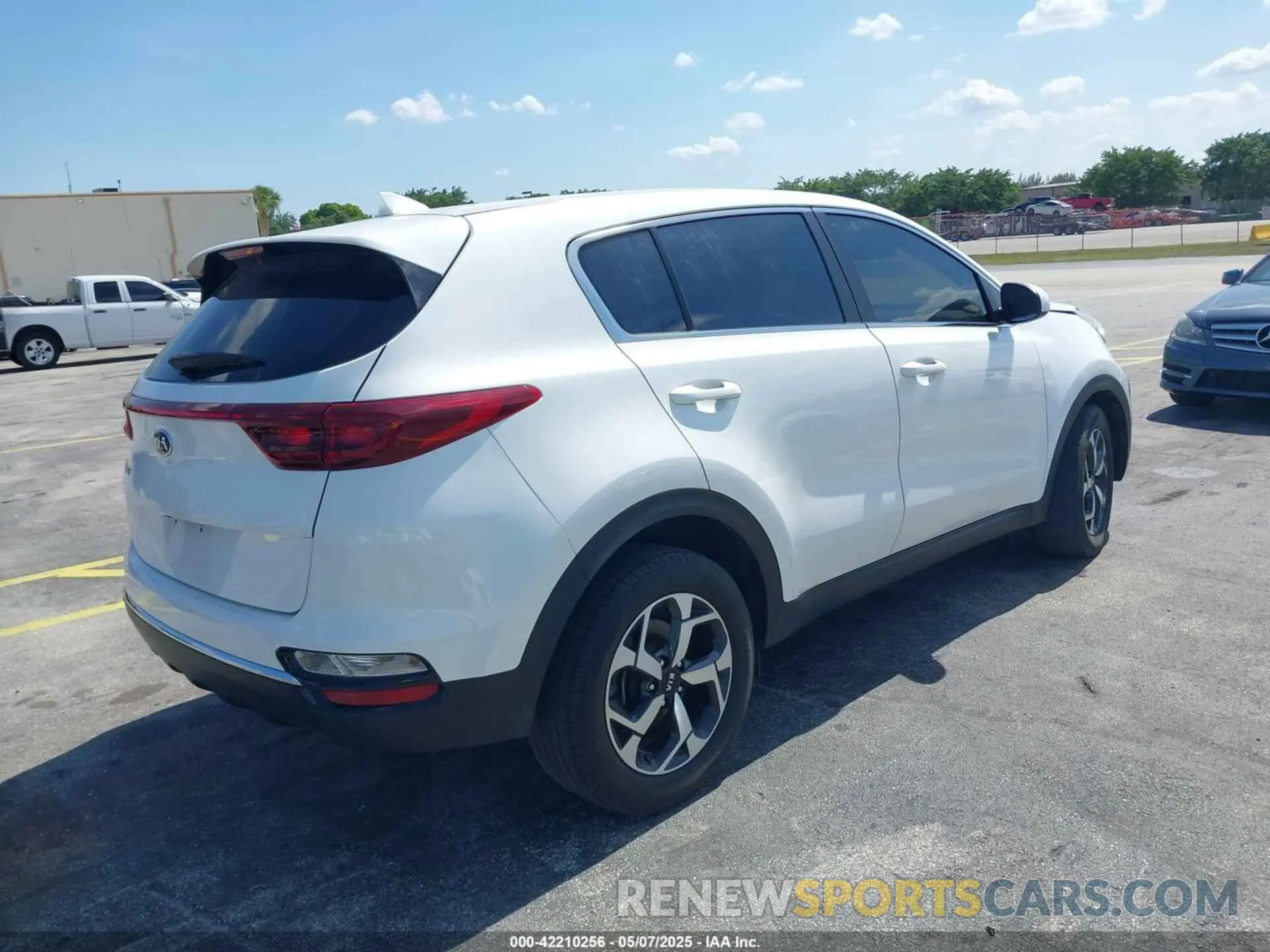 4 fotografías del automóvil dañado KNDPM3AC2N7008824 KIA SPORTAGE 2022