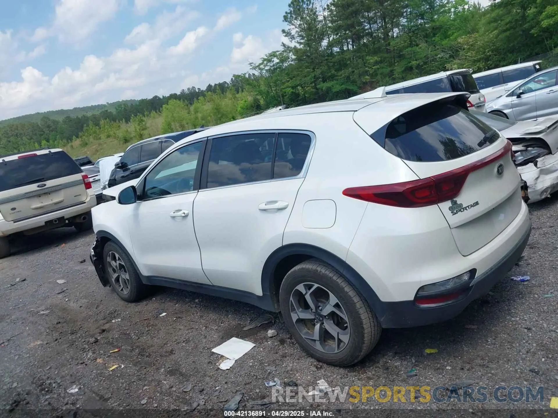 14 fotografías del automóvil dañado KNDPM3AC5N7026900 KIA SPORTAGE 2022