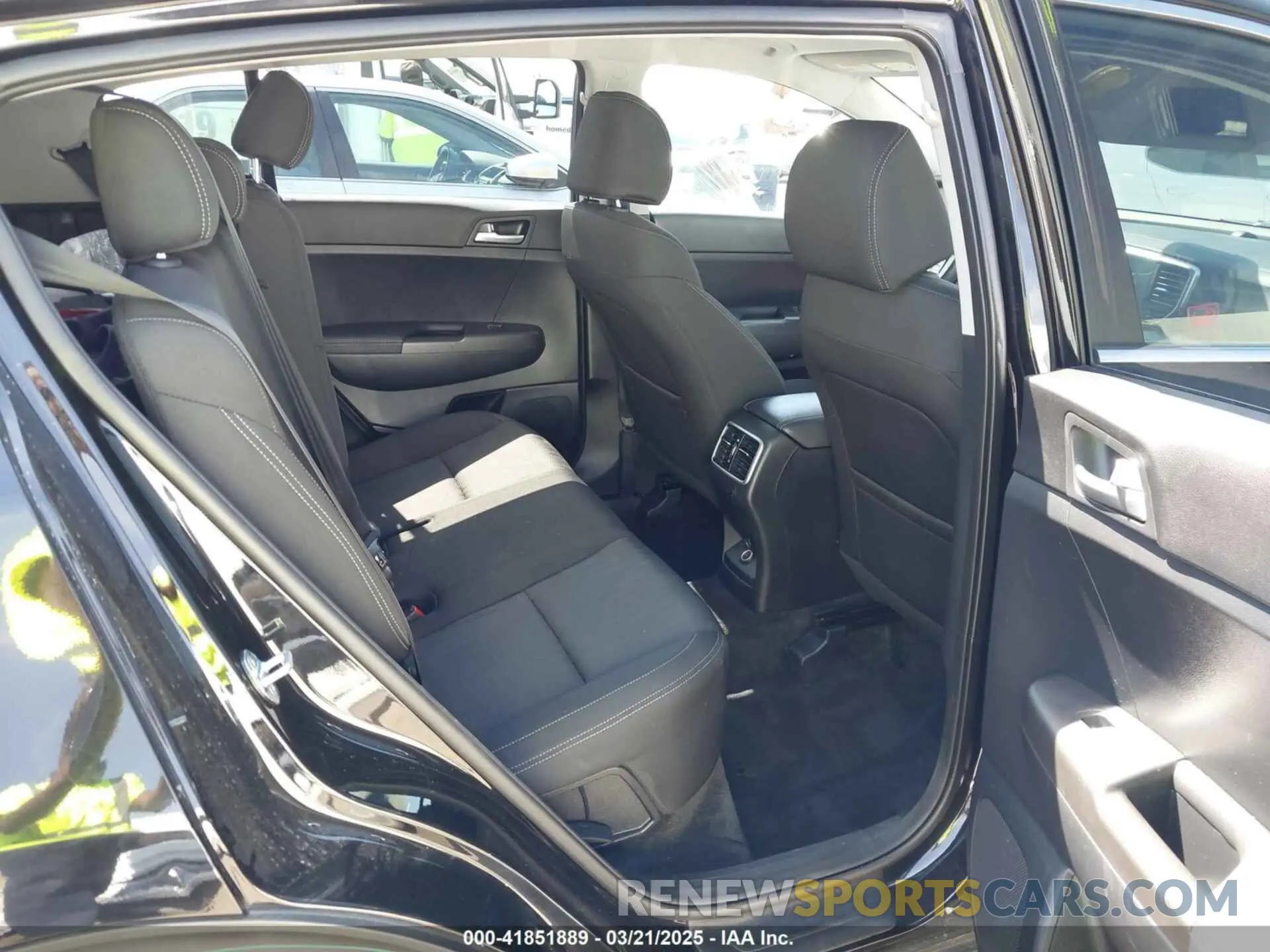 8 fotografías del automóvil dañado KNDPM3AC6N7000533 KIA SPORTAGE 2022