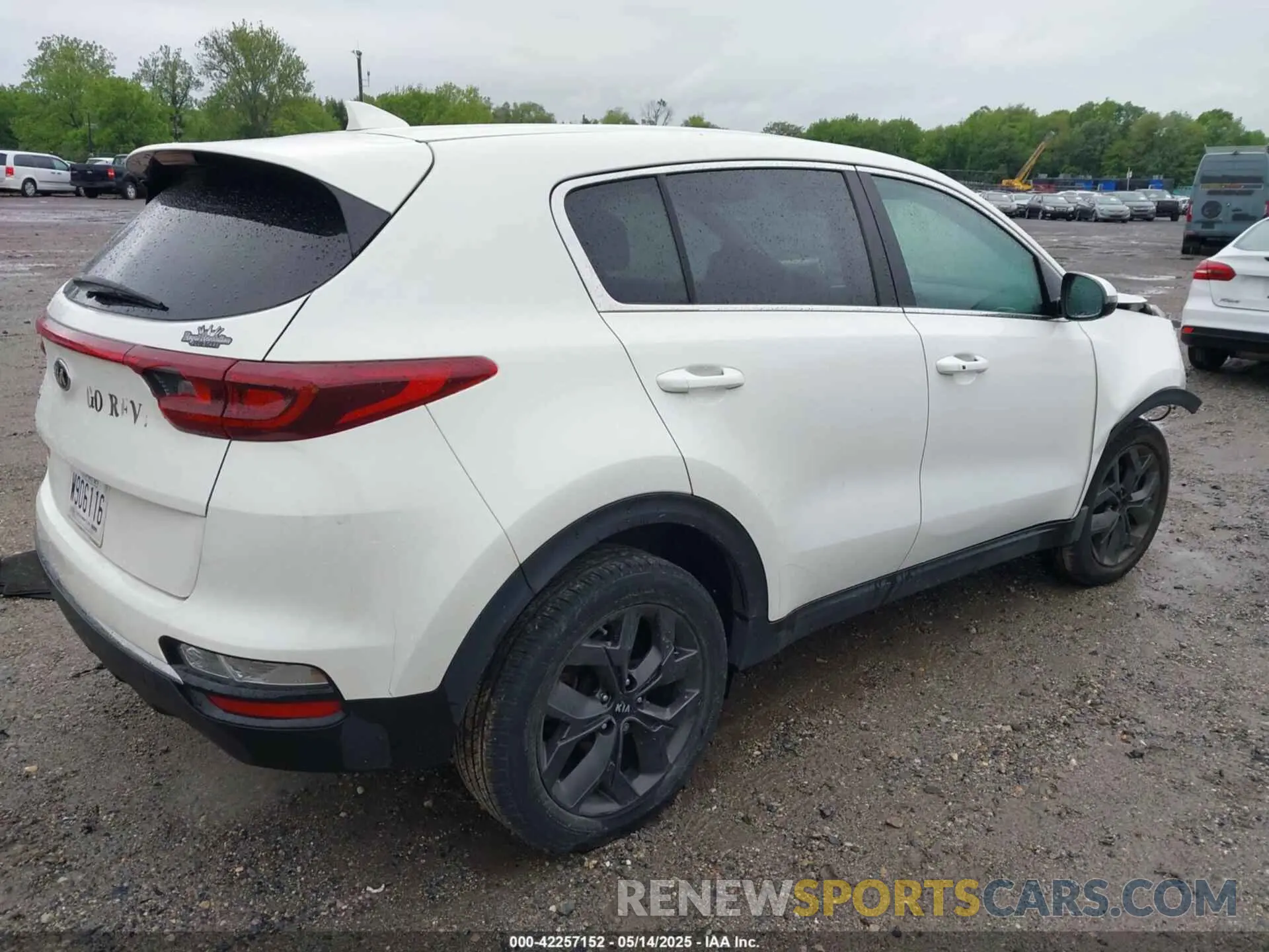 4 fotografías del automóvil dañado KNDPM3AC7N7013520 KIA SPORTAGE 2022