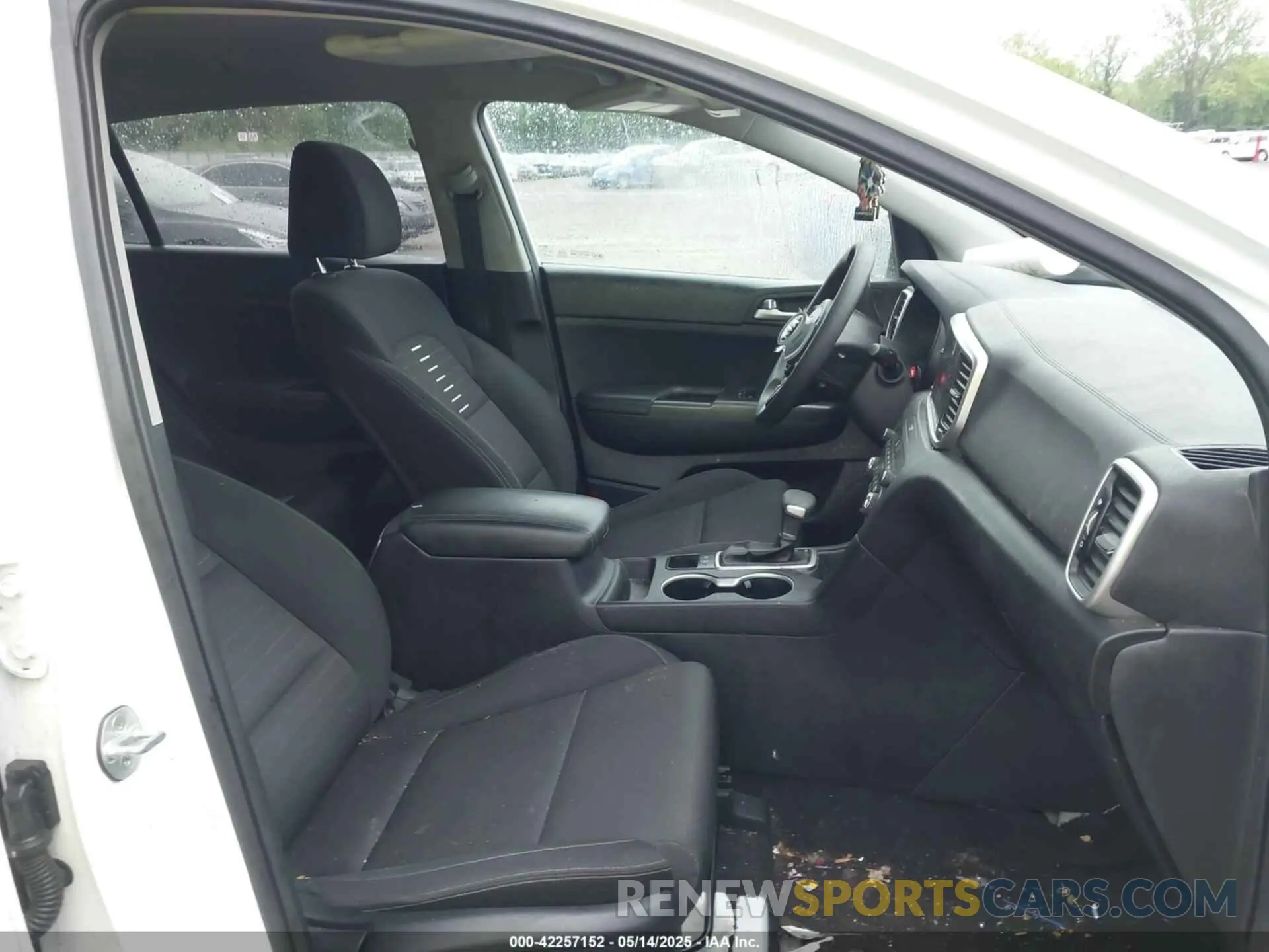 5 fotografías del automóvil dañado KNDPM3AC7N7013520 KIA SPORTAGE 2022