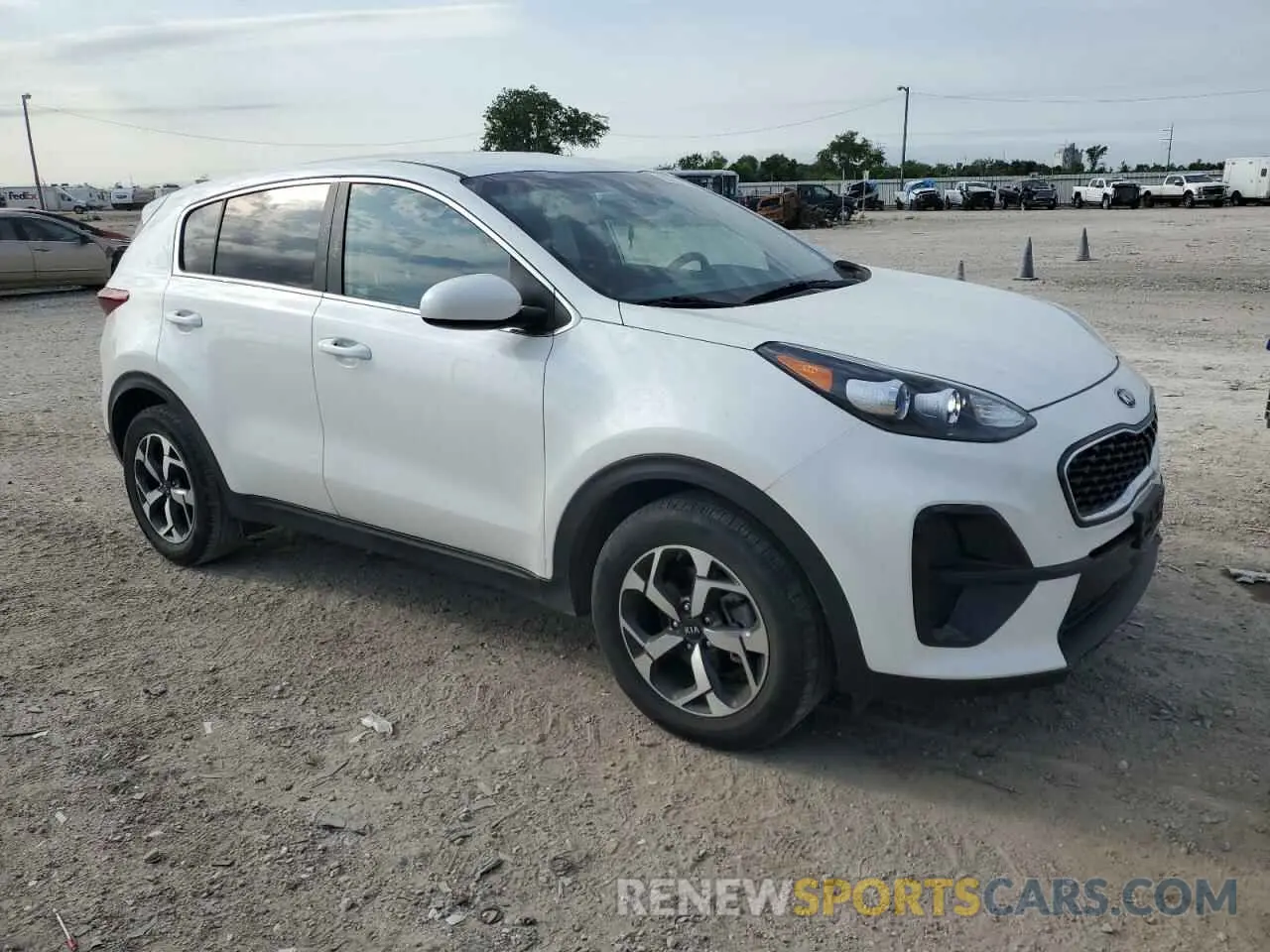 4 fotografías del automóvil dañado KNDPM3AC8N7979665 KIA SPORTAGE 2022