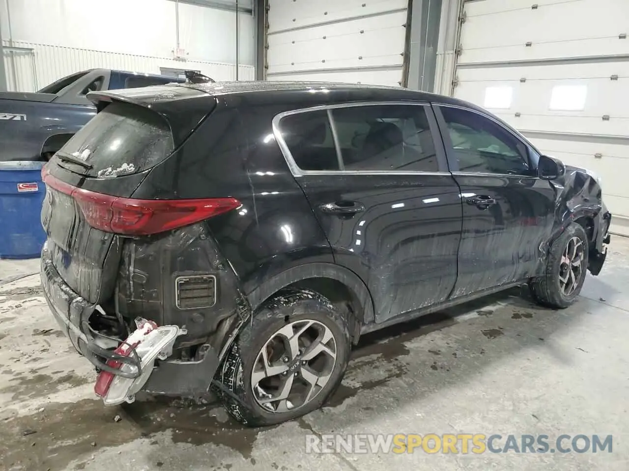 3 fotografías del automóvil dañado KNDPMCAC1N7947012 KIA SPORTAGE 2022