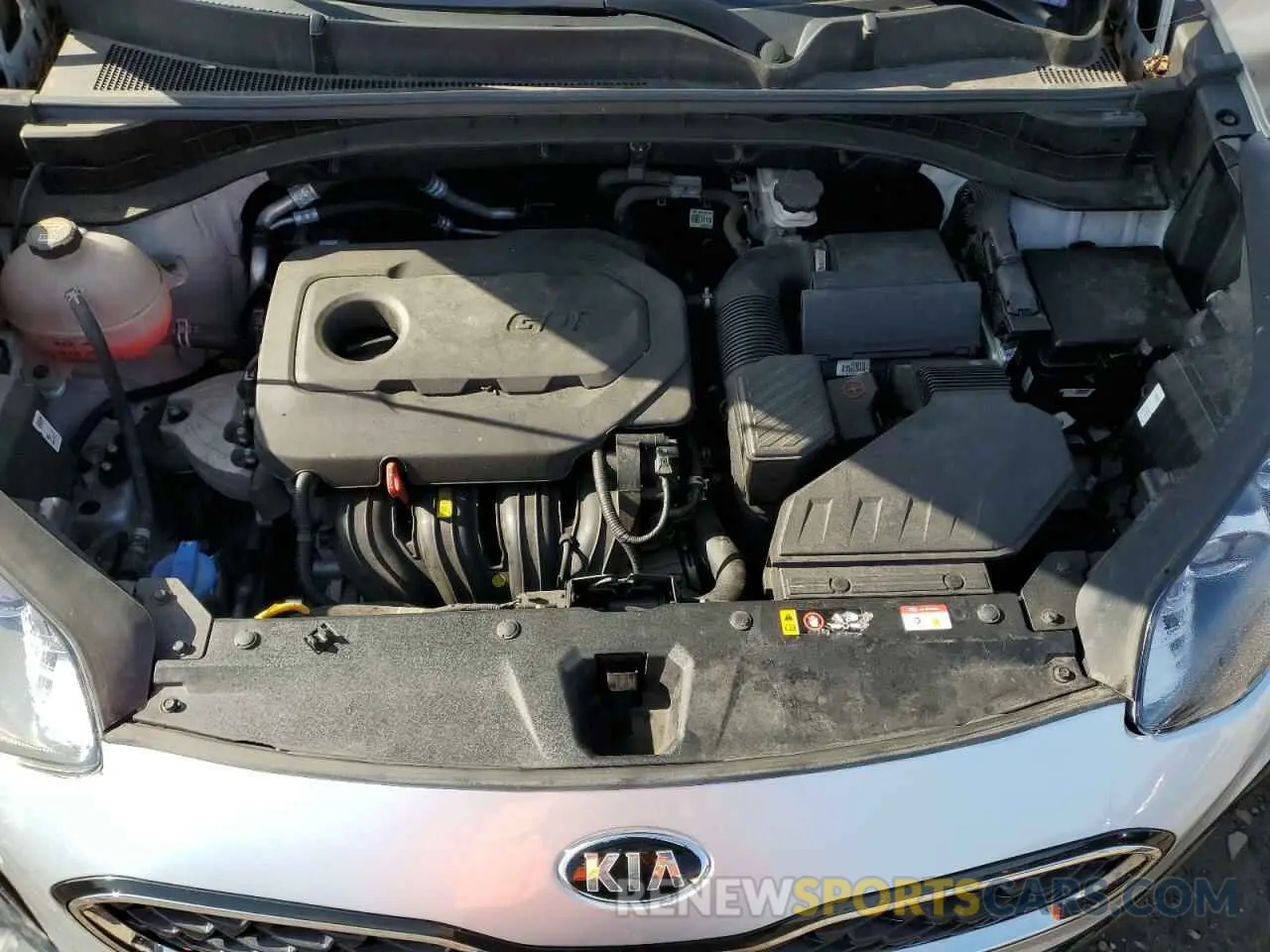 12 fotografías del automóvil dañado KNDPMCAC1N7950055 KIA SPORTAGE 2022