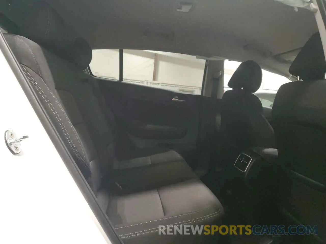 12 fotografías del automóvil dañado KNDPMCAC5N7991322 KIA SPORTAGE 2022