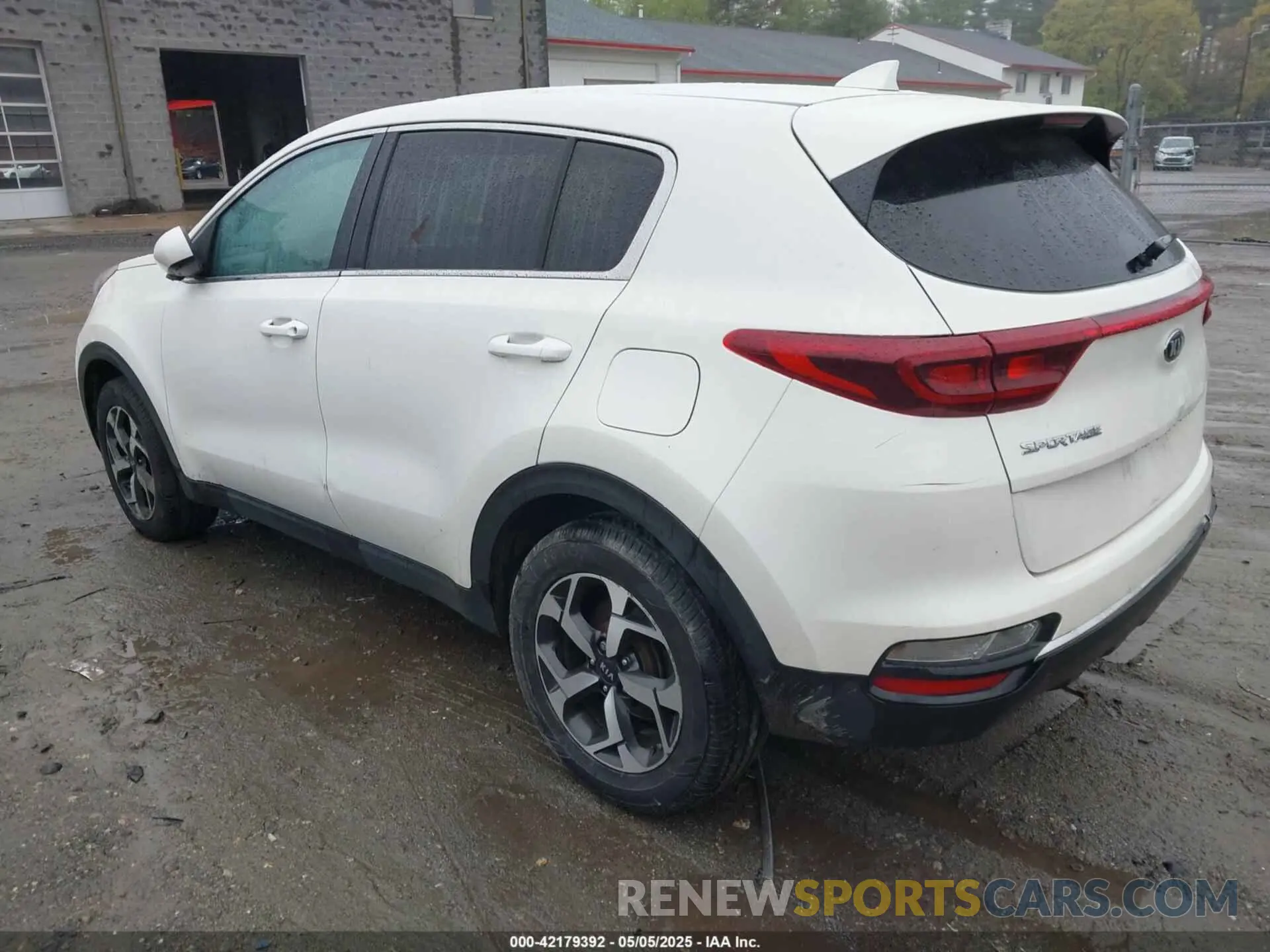 14 fotografías del automóvil dañado KNDPMCAC7N7008656 KIA SPORTAGE 2022