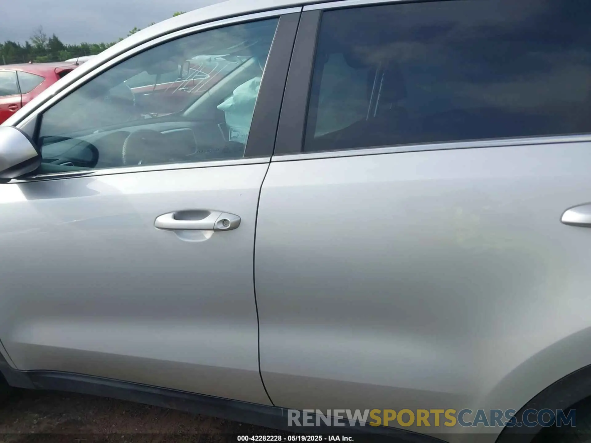 14 fotografías del automóvil dañado KNDPMCAC7N7011332 KIA SPORTAGE 2022