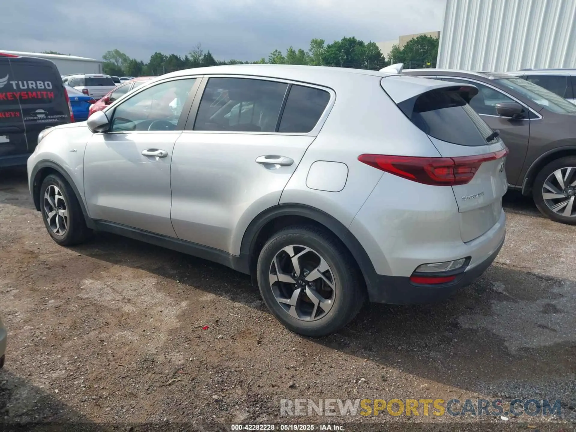 3 fotografías del automóvil dañado KNDPMCAC7N7011332 KIA SPORTAGE 2022