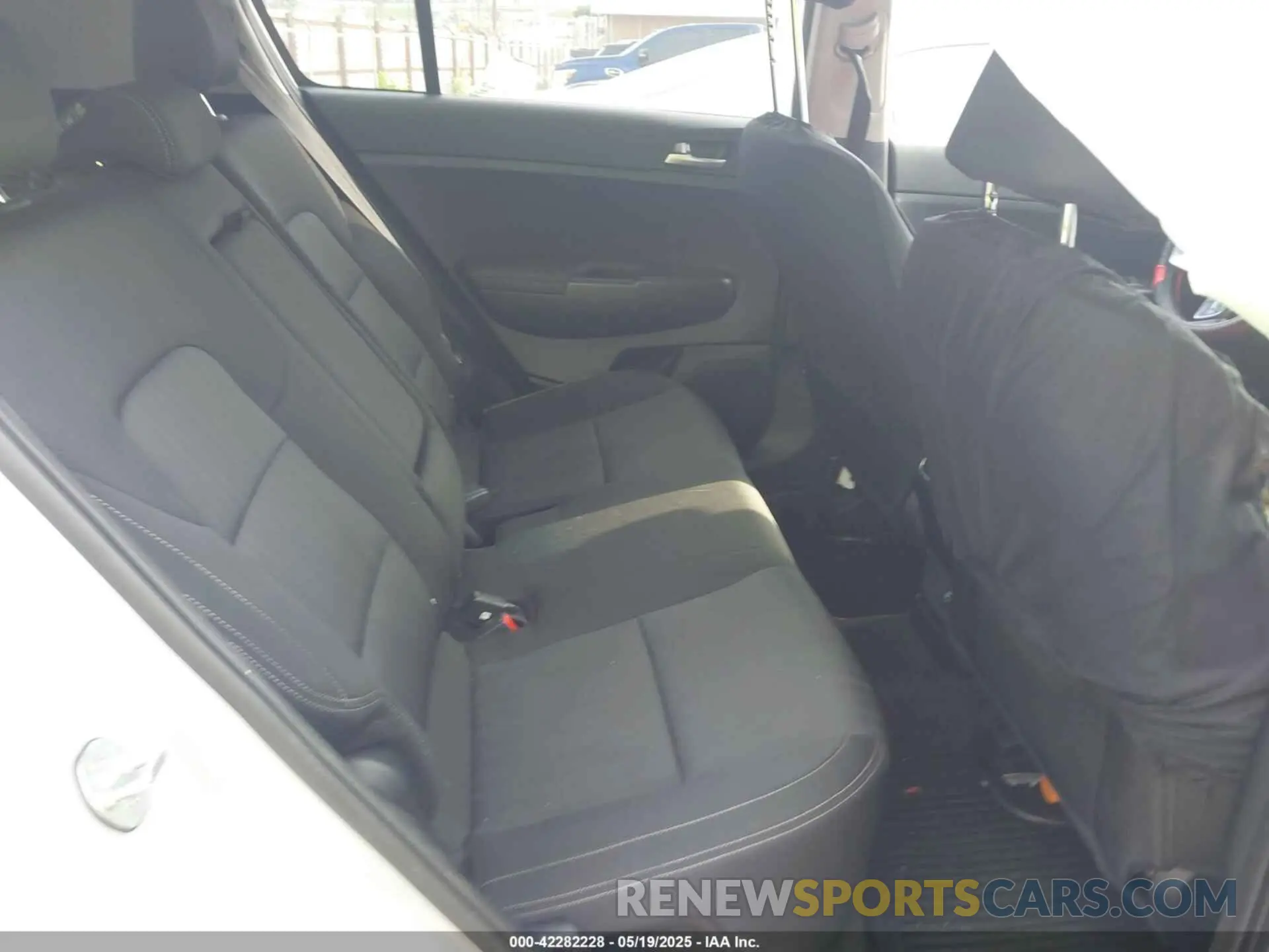 8 fotografías del automóvil dañado KNDPMCAC7N7011332 KIA SPORTAGE 2022