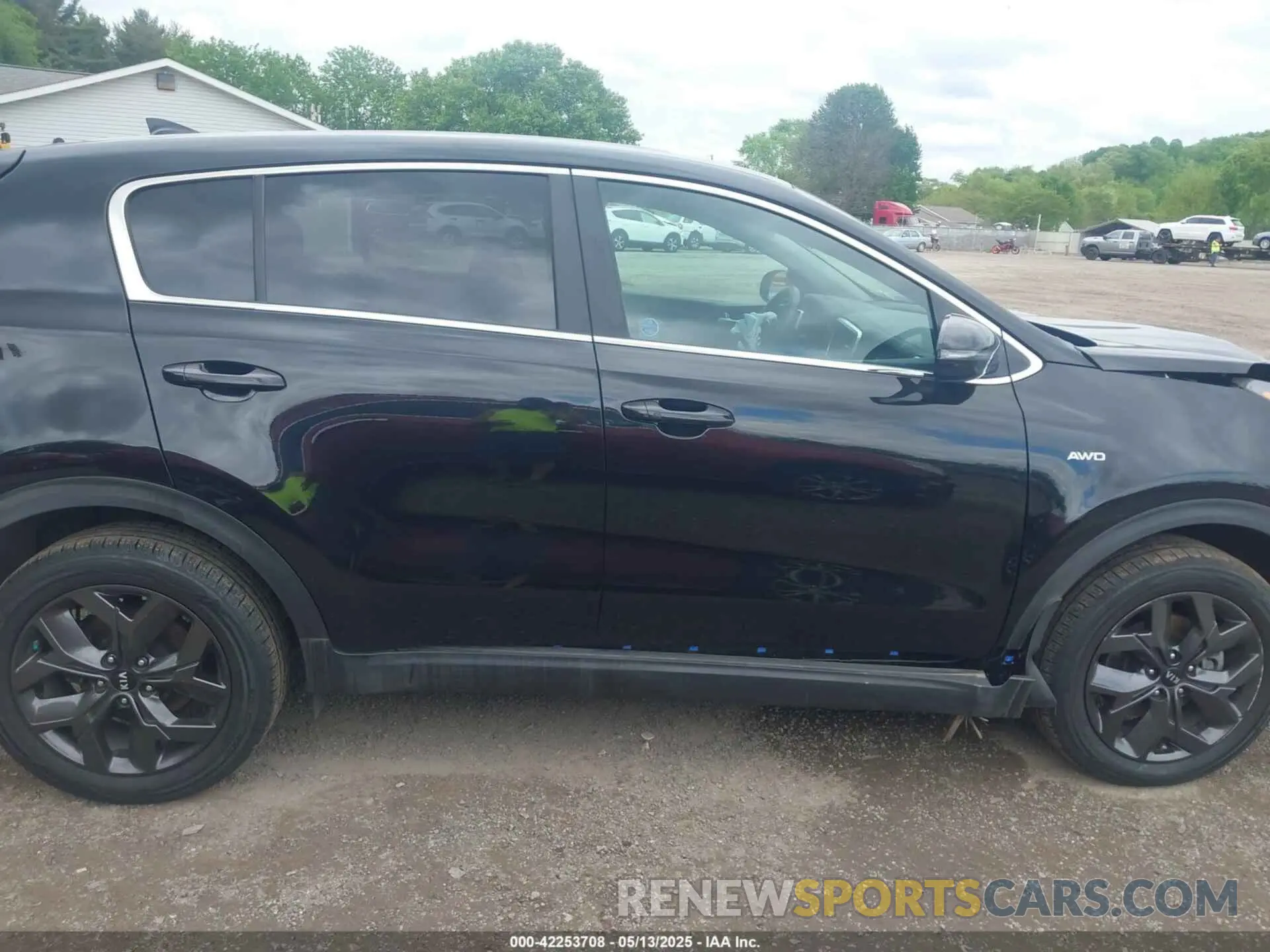 14 fotografías del automóvil dañado KNDPMCAC7N7026350 KIA SPORTAGE 2022