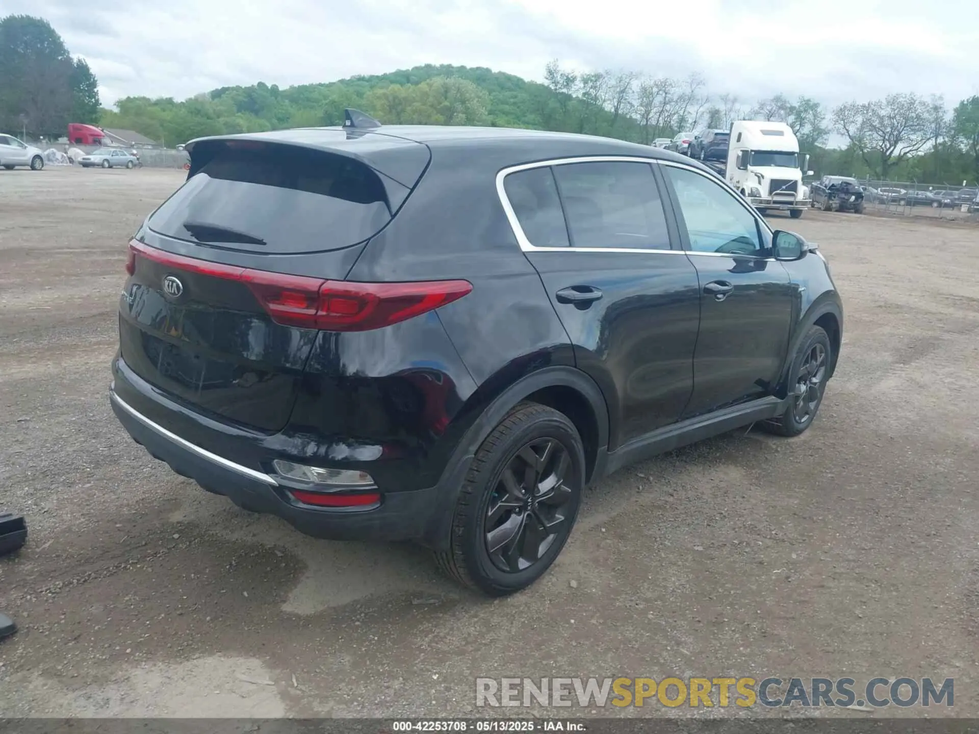 4 fotografías del automóvil dañado KNDPMCAC7N7026350 KIA SPORTAGE 2022