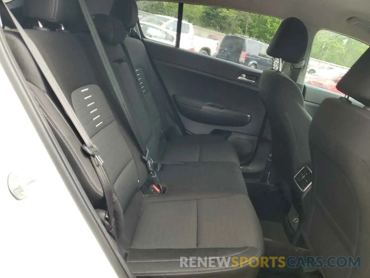 11 fotografías del automóvil dañado KNDPMCAC7N7978152 KIA SPORTAGE 2022