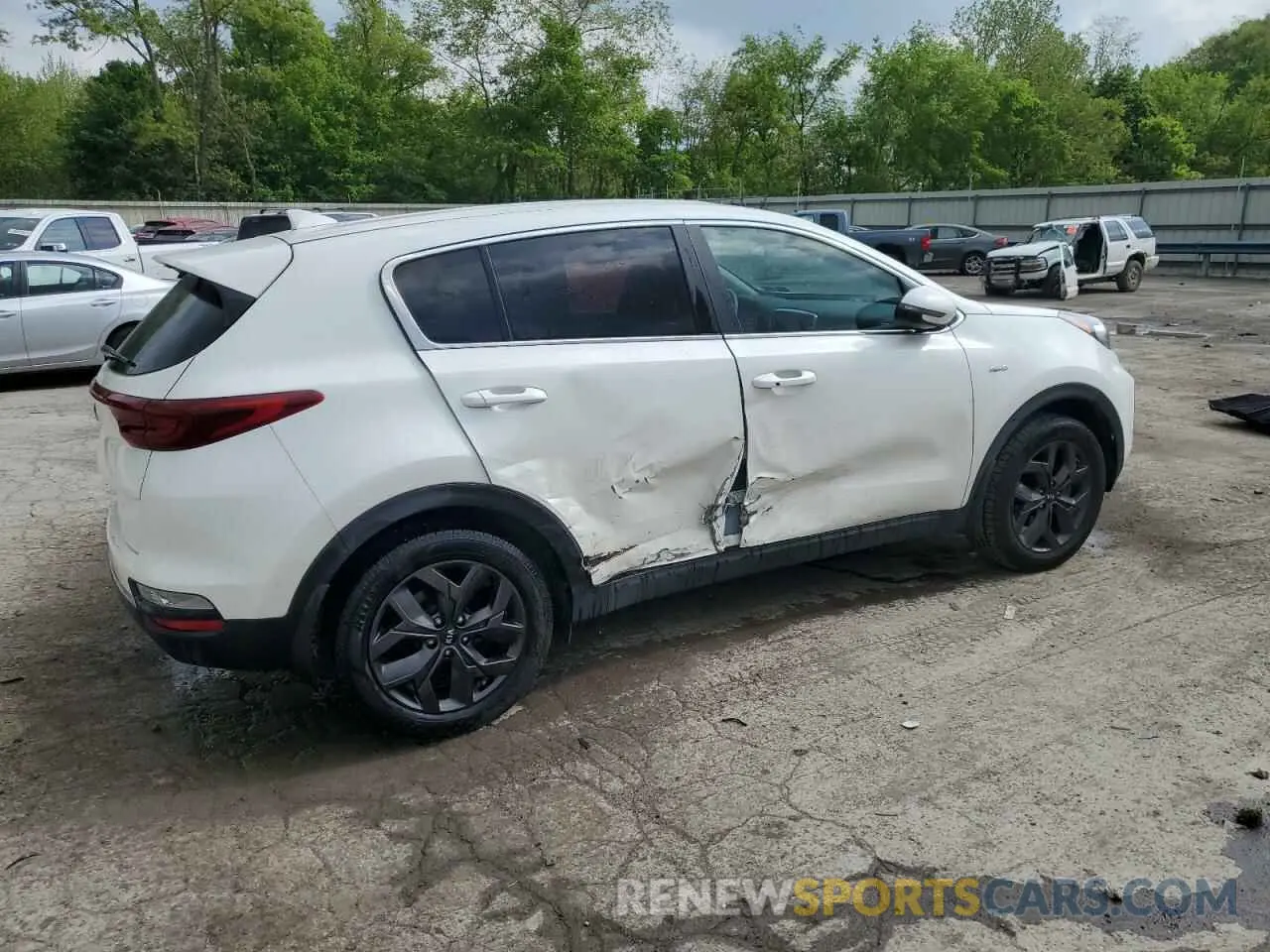 3 fotografías del automóvil dañado KNDPMCAC7N7978152 KIA SPORTAGE 2022