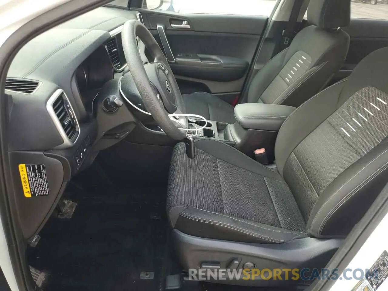 7 fotografías del automóvil dañado KNDPMCAC7N7978152 KIA SPORTAGE 2022