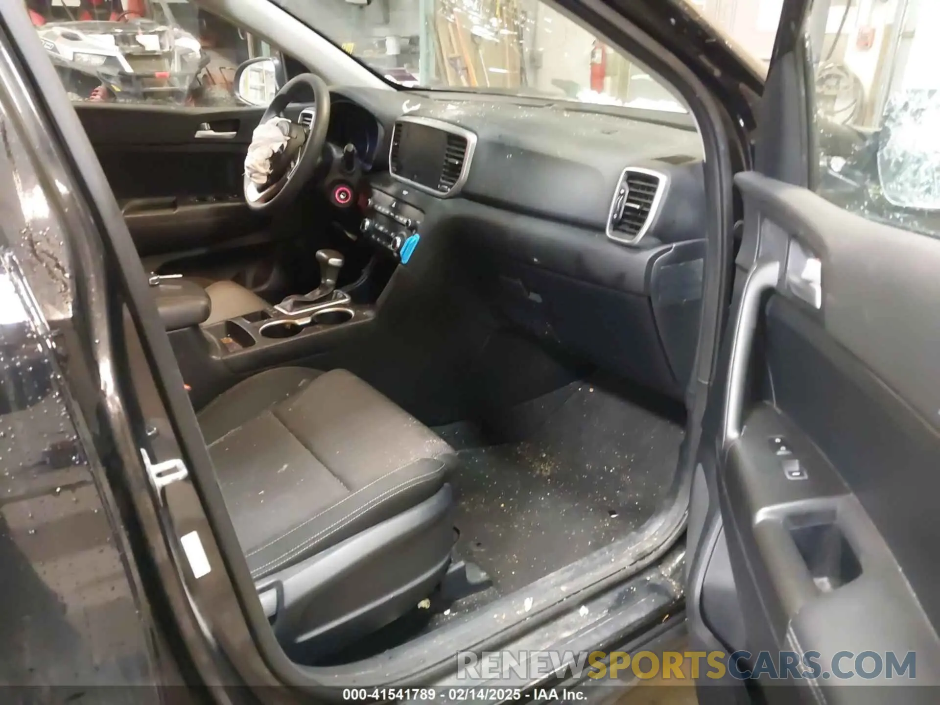 5 fotografías del automóvil dañado KNDPMCAC7N7999941 KIA SPORTAGE 2022