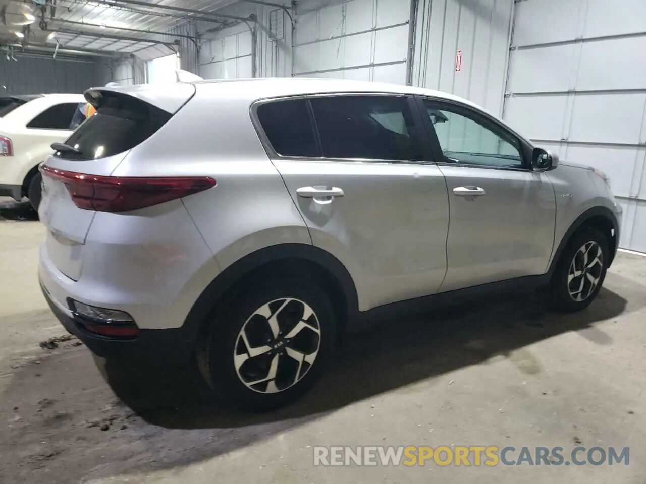 3 fotografías del automóvil dañado KNDPMCACXN7020624 KIA SPORTAGE 2022