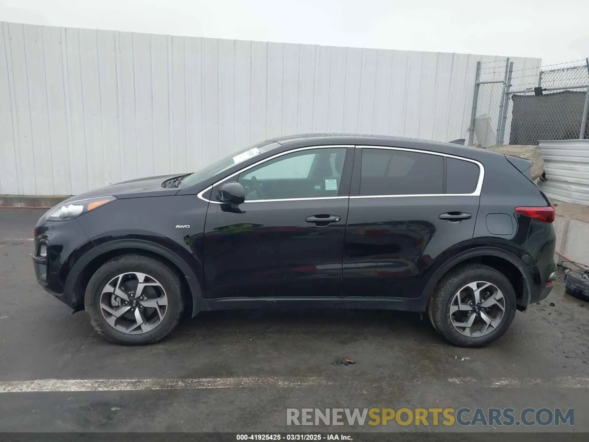 13 fotografías del automóvil dañado KNDPMCACXN7980493 KIA SPORTAGE 2022