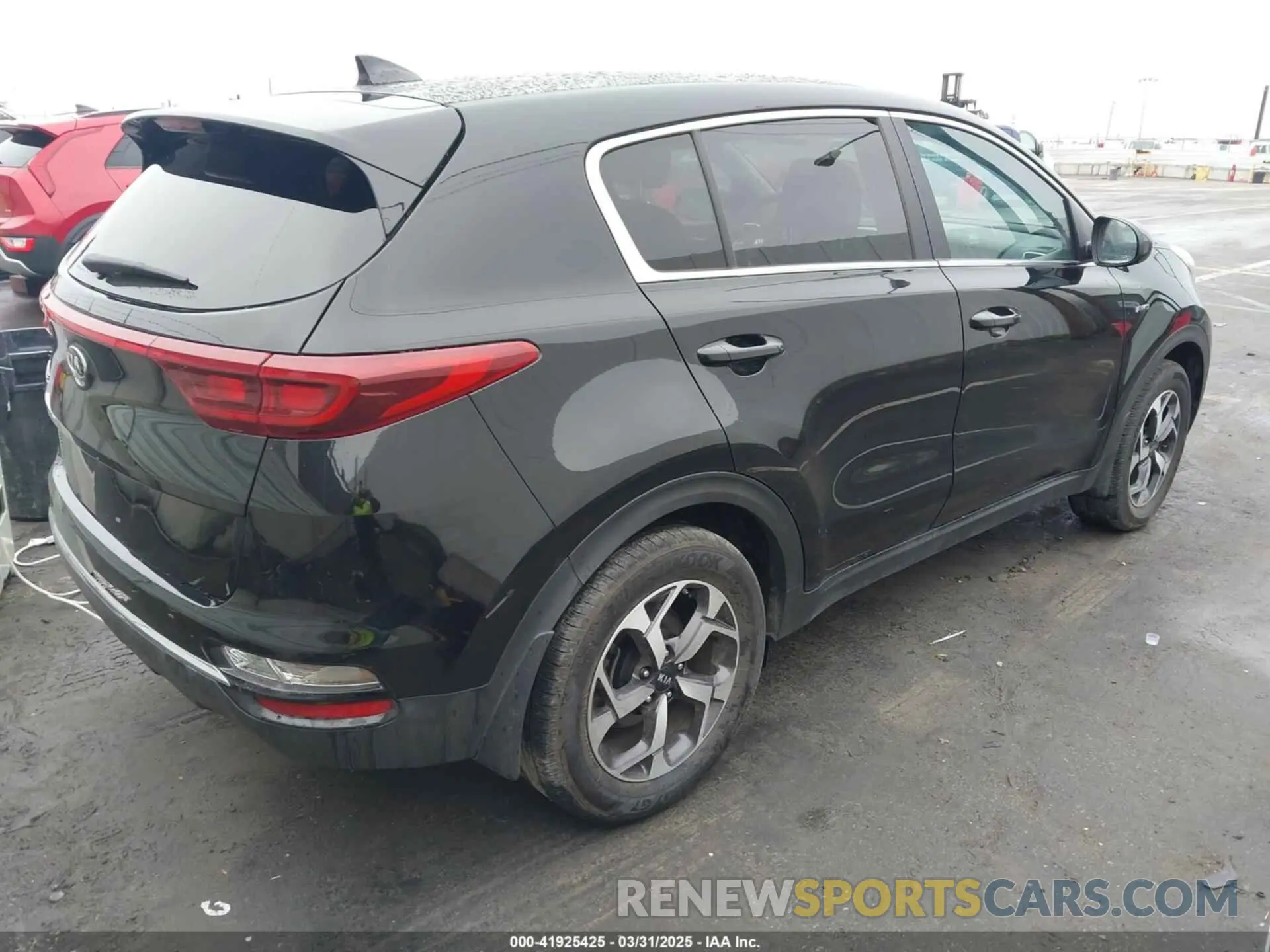 4 fotografías del automóvil dañado KNDPMCACXN7980493 KIA SPORTAGE 2022