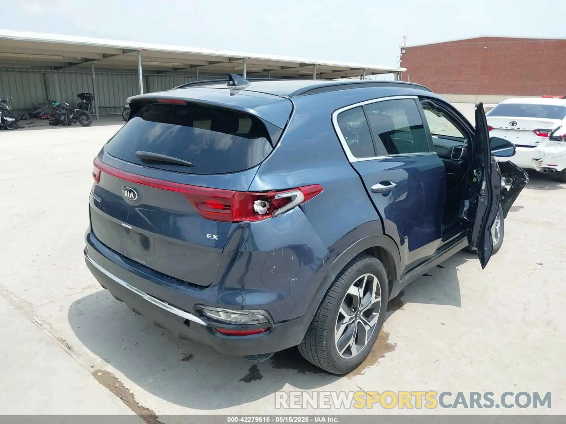 4 fotografías del automóvil dañado KNDPN3AC1N7023344 KIA SPORTAGE 2022