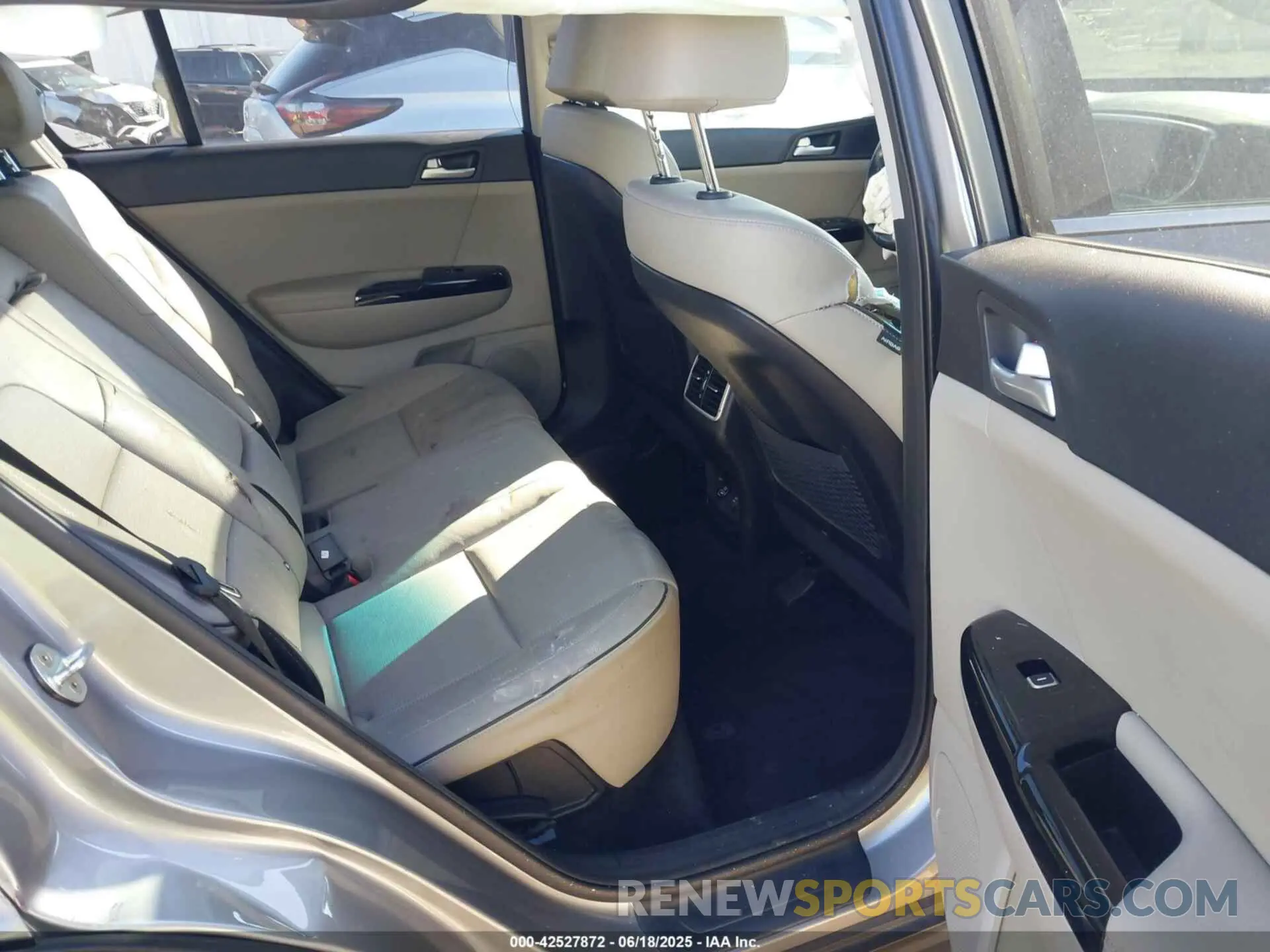 8 fotografías del automóvil dañado KNDPN3AC9N7008512 KIA SPORTAGE 2022