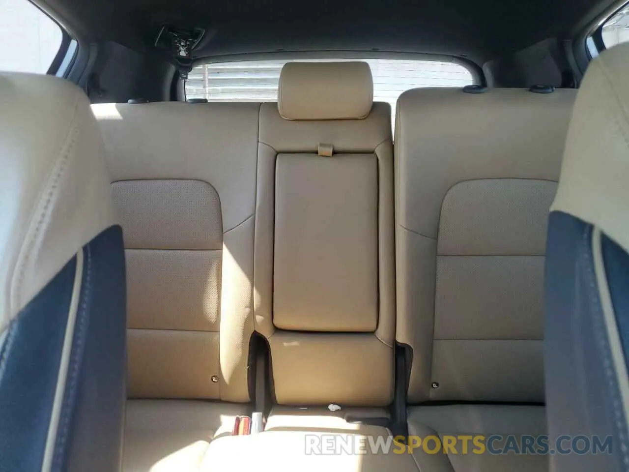 10 fotografías del automóvil dañado KNDPRCA60N7950866 KIA SPORTAGE 2022