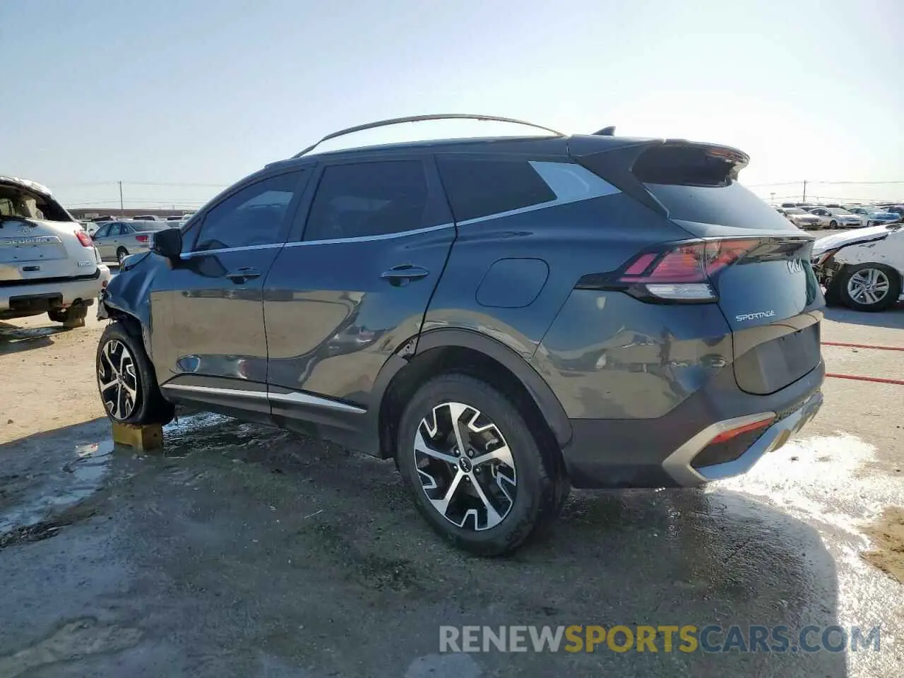 2 fotografías del automóvil dañado 5XYK33AF0PG026185 KIA SPORTAGE 2023