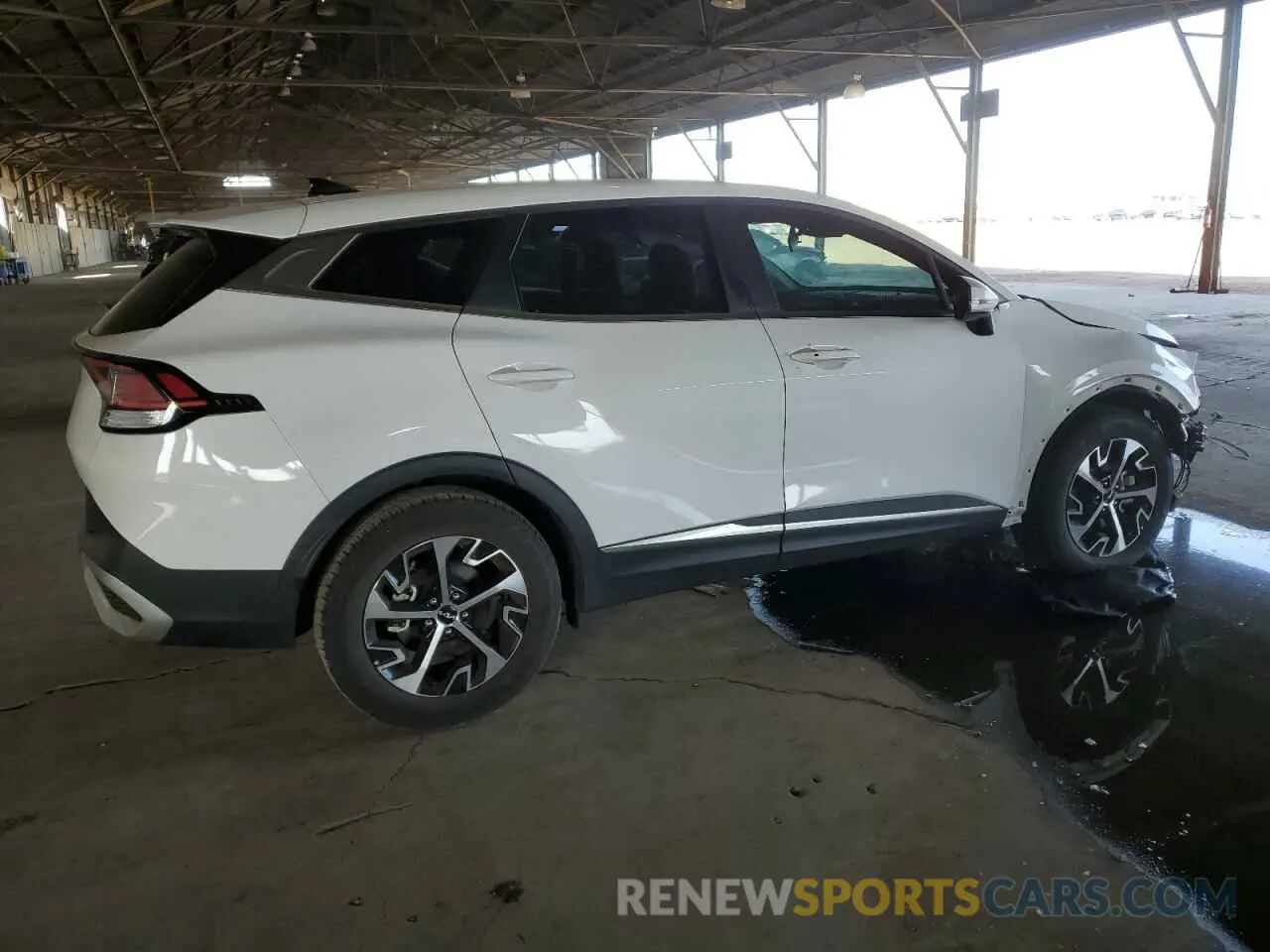 3 fotografías del automóvil dañado 5XYK33AF0PG108076 KIA SPORTAGE 2023