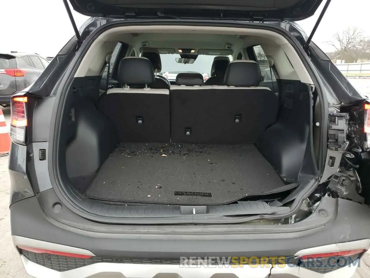 13 fotografías del automóvil dañado 5XYK33AF1PG036739 KIA SPORTAGE 2023