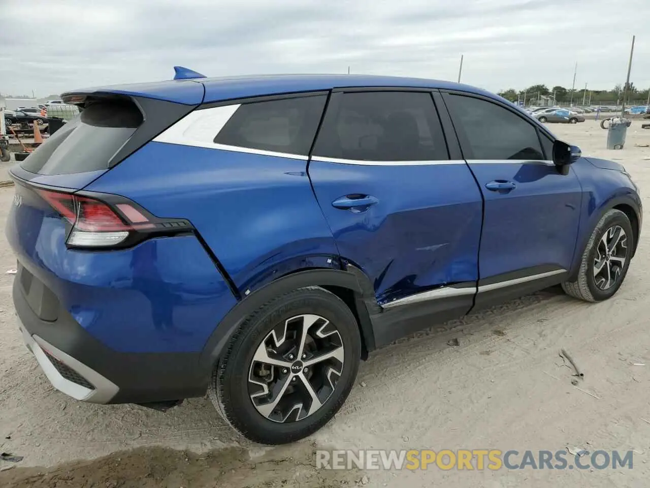 3 fotografías del automóvil dañado 5XYK33AF1PG089716 KIA SPORTAGE 2023