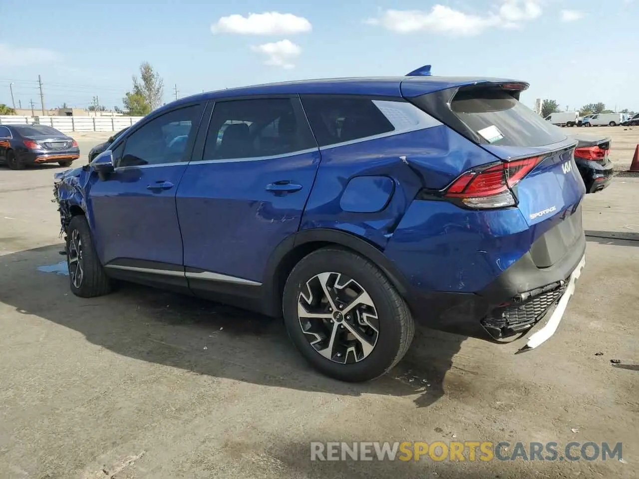2 fotografías del automóvil dañado 5XYK33AF1PG131205 KIA SPORTAGE 2023